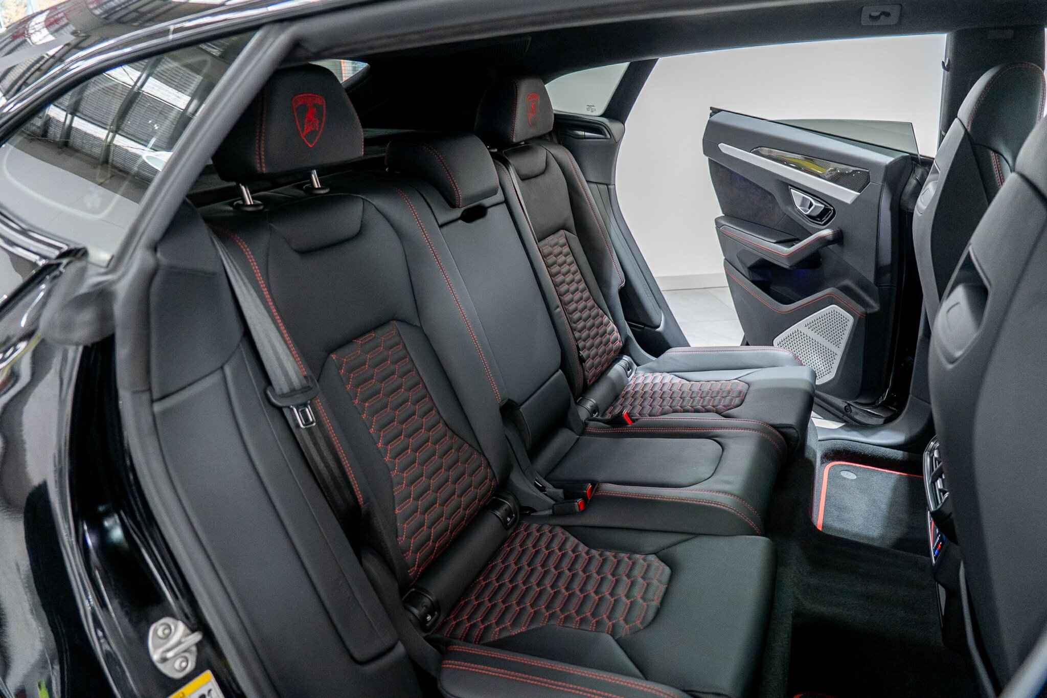 2022 LAMBORGHINI URUS 636 MY22 8 SP AUTOMATIC 4D WAGON