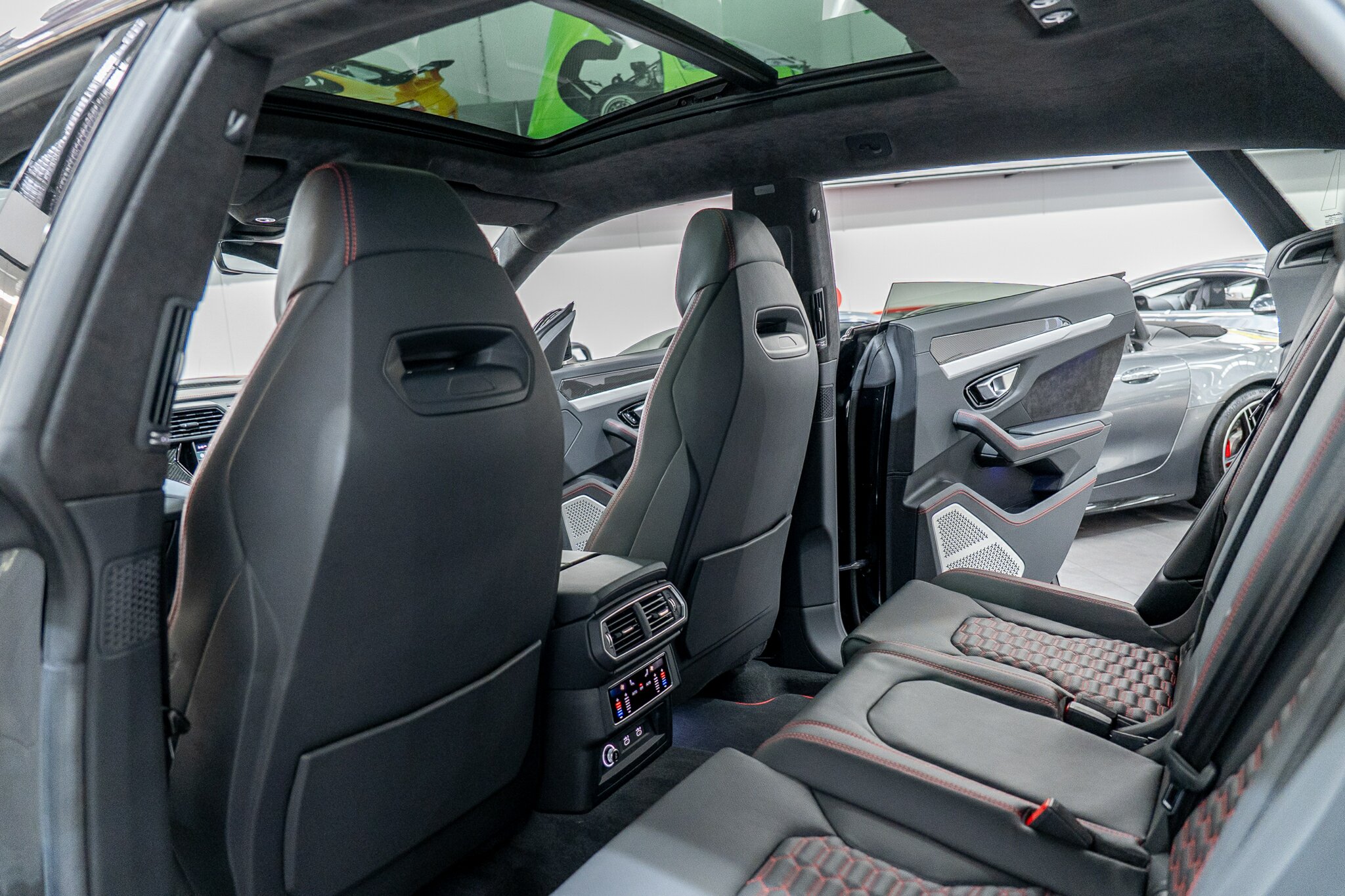 2022 LAMBORGHINI URUS 636 MY22 8 SP AUTOMATIC 4D WAGON