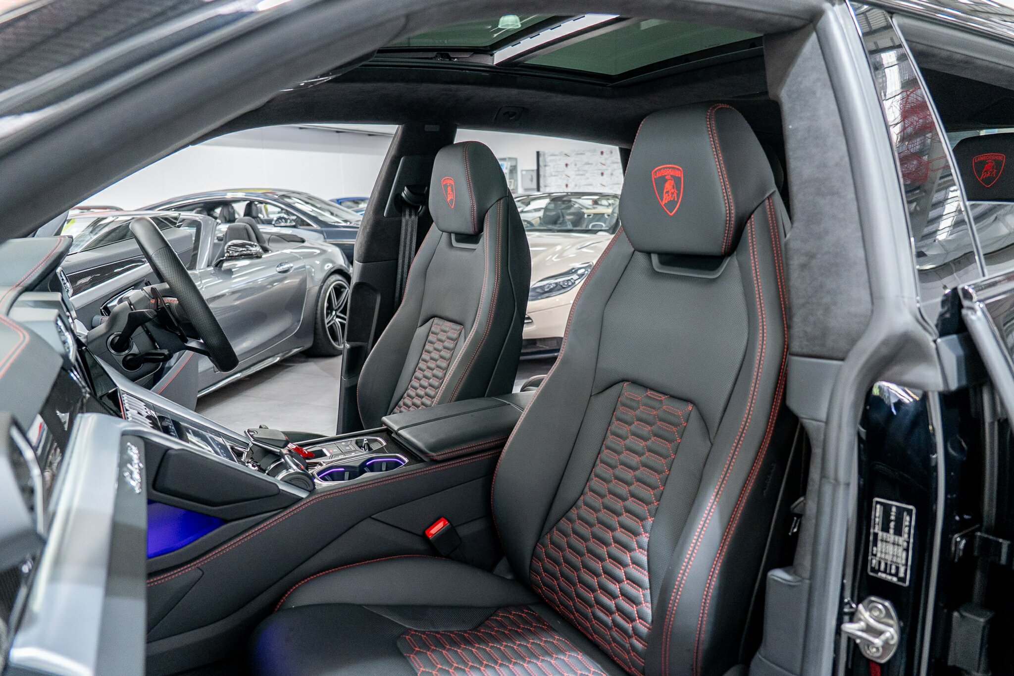 2022 LAMBORGHINI URUS 636 MY22 8 SP AUTOMATIC 4D WAGON