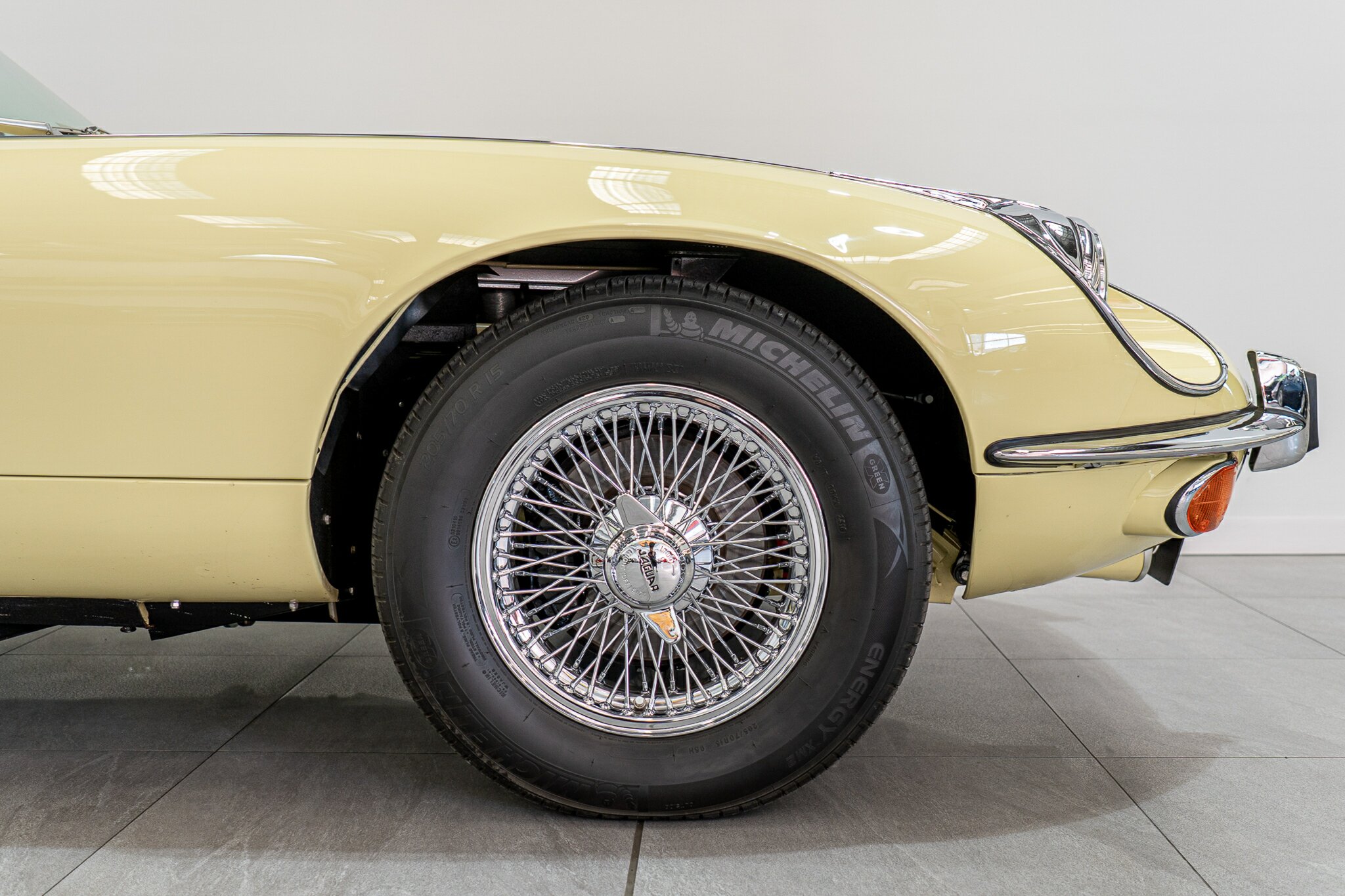 1972 JAGUAR E TYPE SERIES 3 2+2 5.3 4 SP MANUAL 2D COUPE