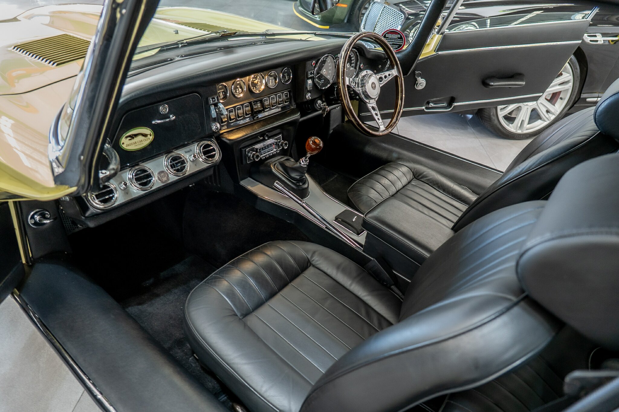 1972 JAGUAR E TYPE SERIES 3 2+2 5.3 4 SP MANUAL 2D COUPE