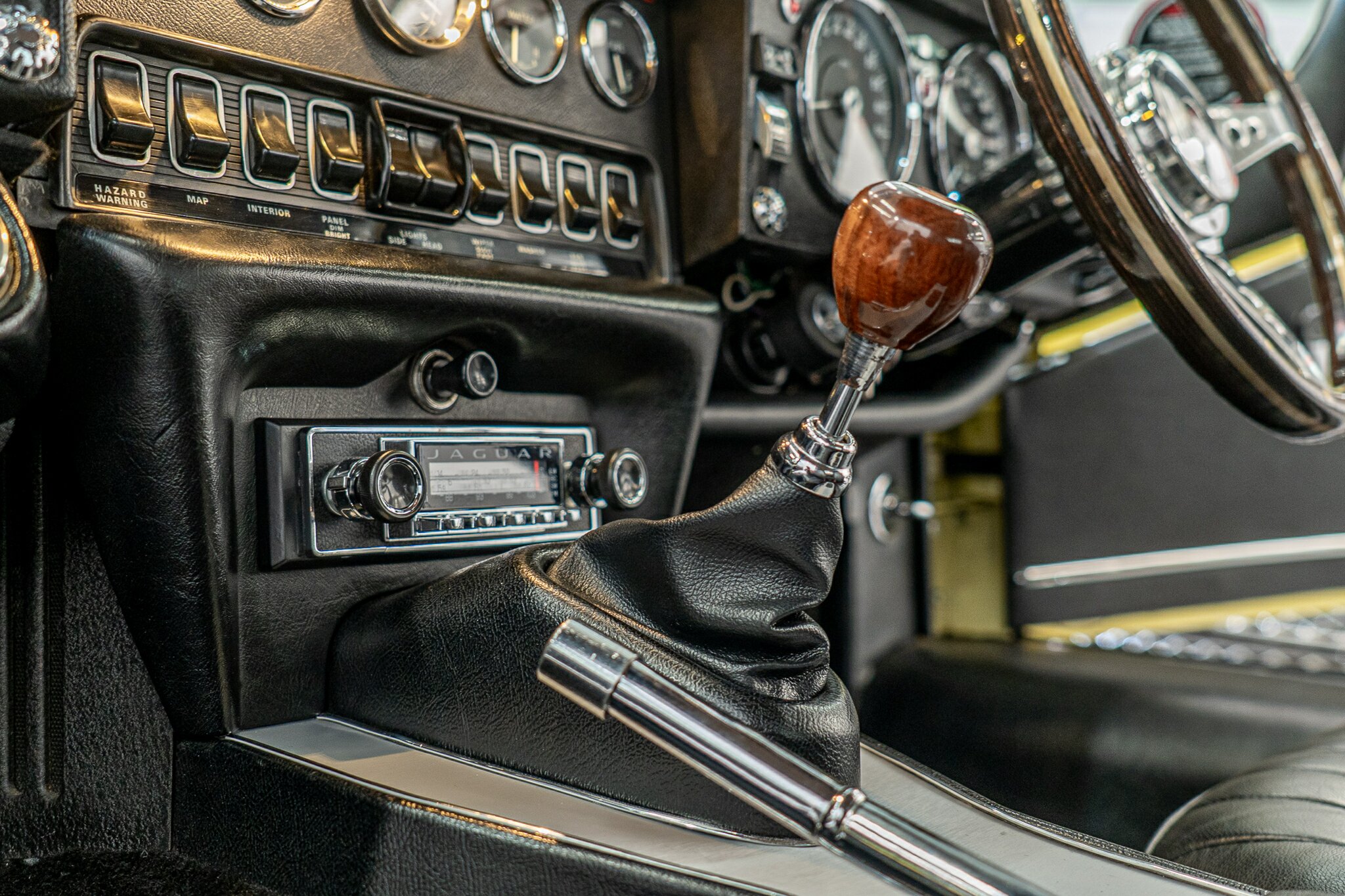1972 JAGUAR E TYPE SERIES 3 2+2 5.3 4 SP MANUAL 2D COUPE
