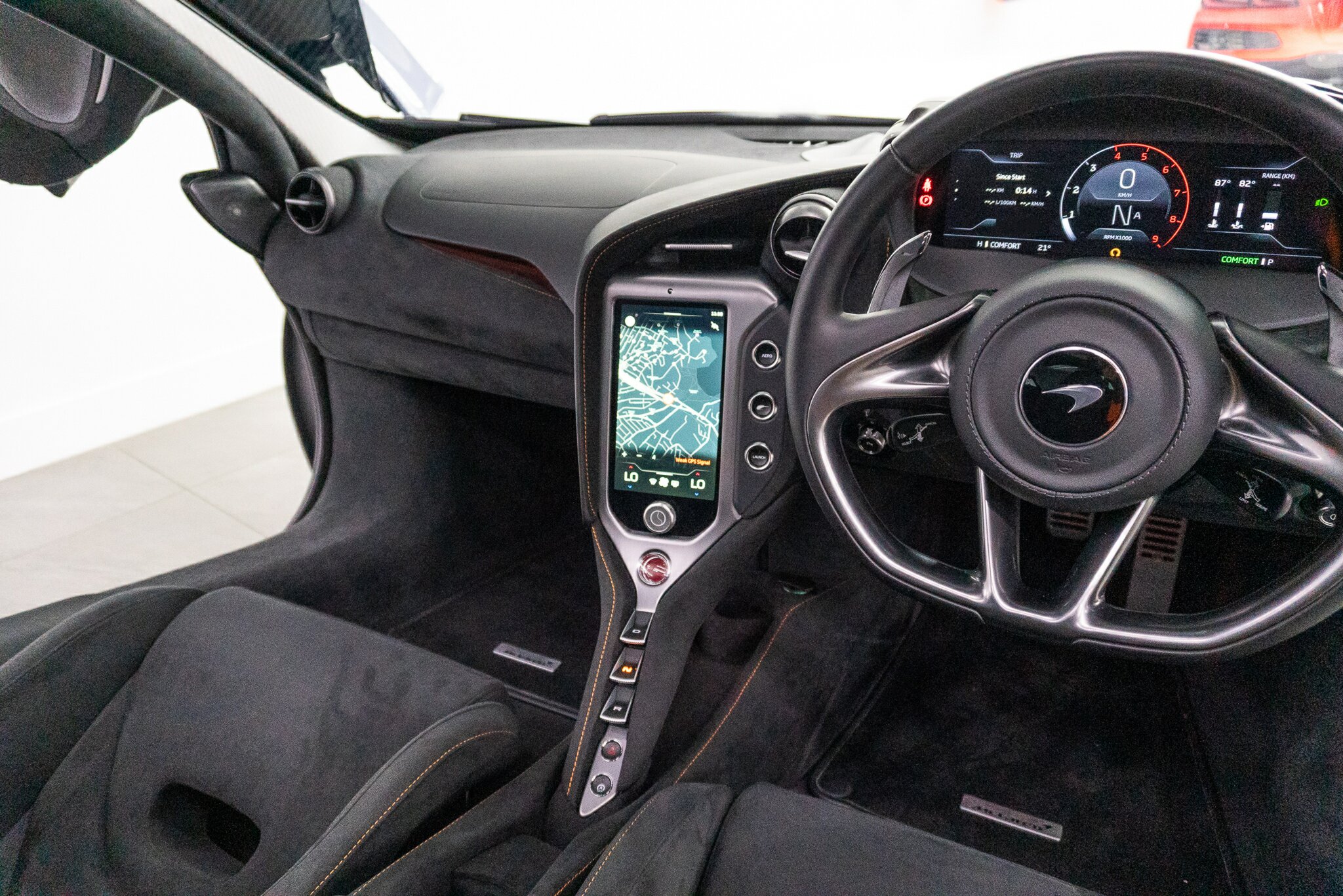 2023 McLAREN 750S MY24 7 SP AUTO DUAL CLUTCH 2D SEDAN