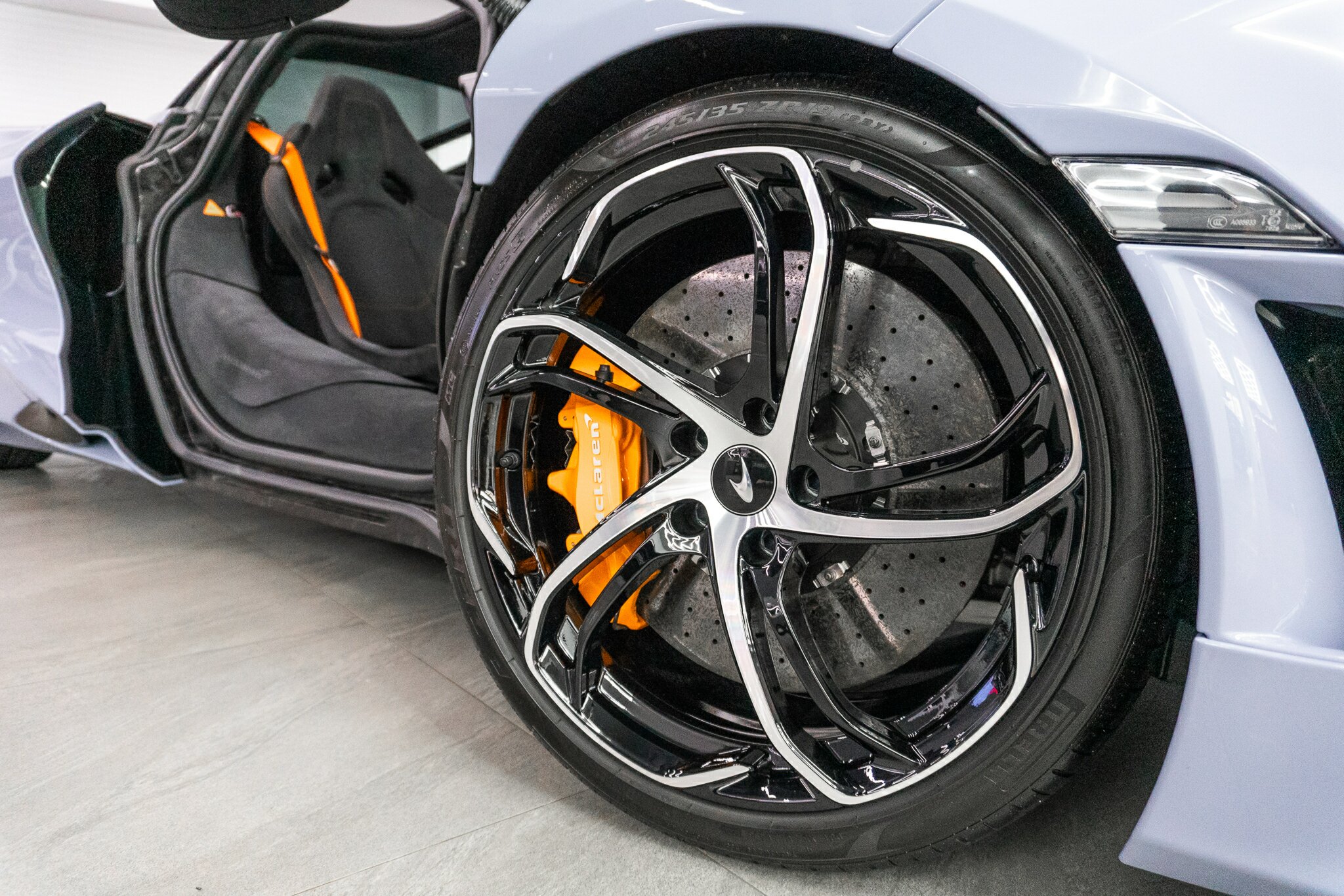 2023 McLAREN 750S MY24 7 SP AUTO DUAL CLUTCH 2D SEDAN