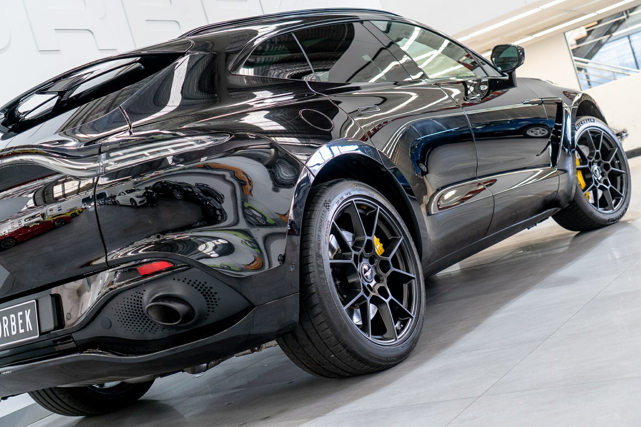 2021 ASTON MARTIN DBX MY21 9 SP AUTOMATIC 5D WAGON