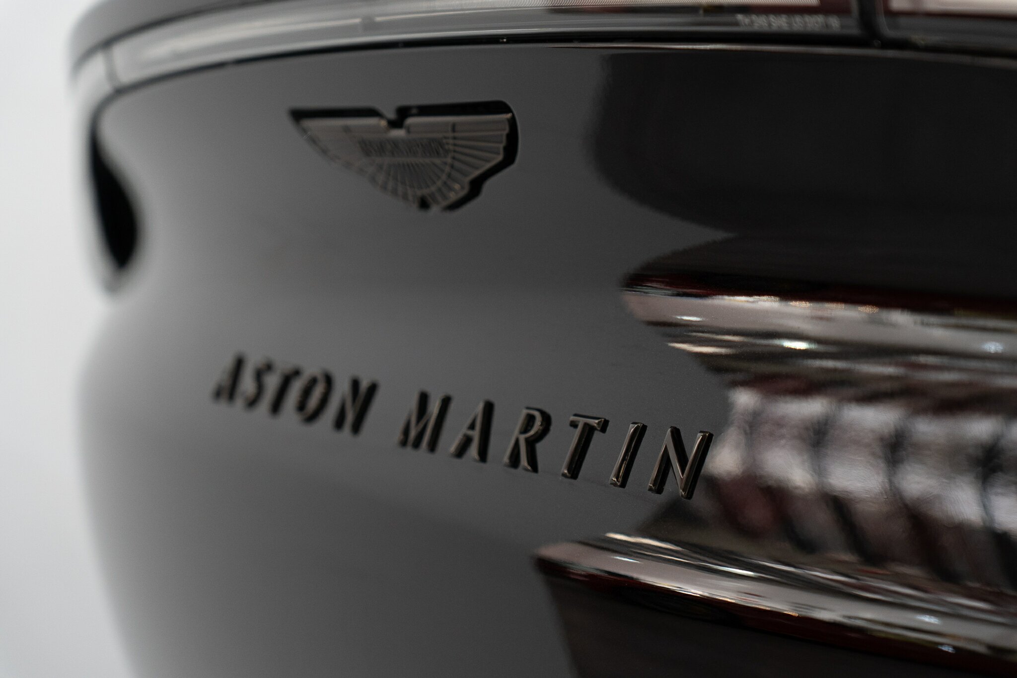 2021 ASTON MARTIN DBX MY21 9 SP AUTOMATIC 5D WAGON