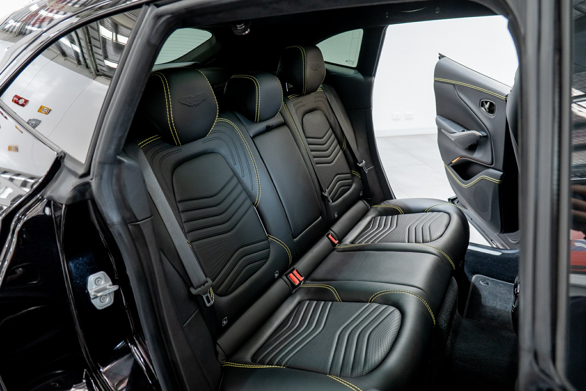 2021 ASTON MARTIN DBX MY21 9 SP AUTOMATIC 5D WAGON