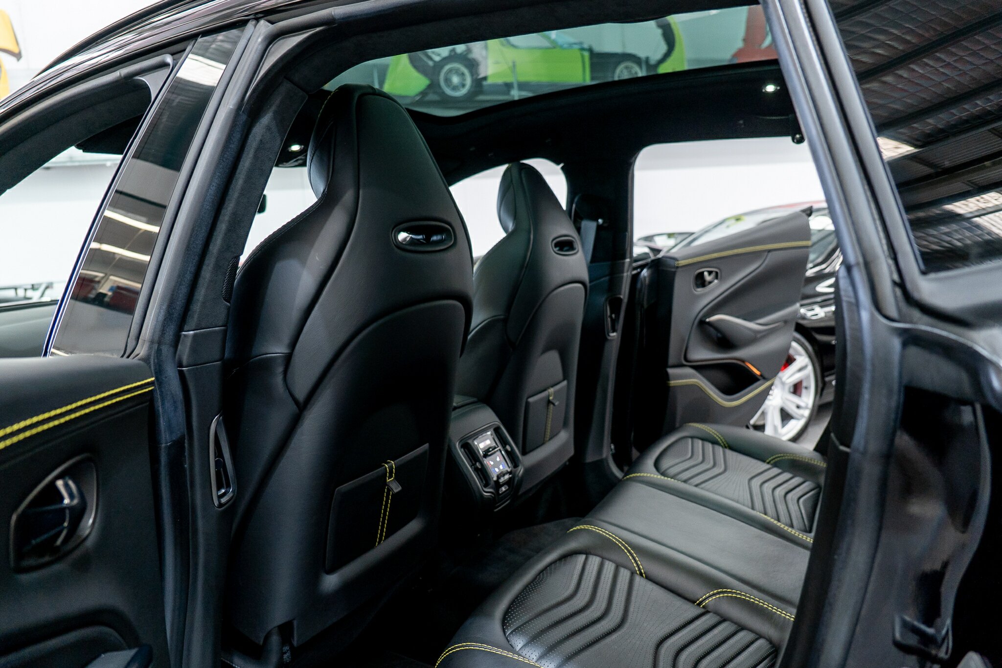 2021 ASTON MARTIN DBX MY21 9 SP AUTOMATIC 5D WAGON