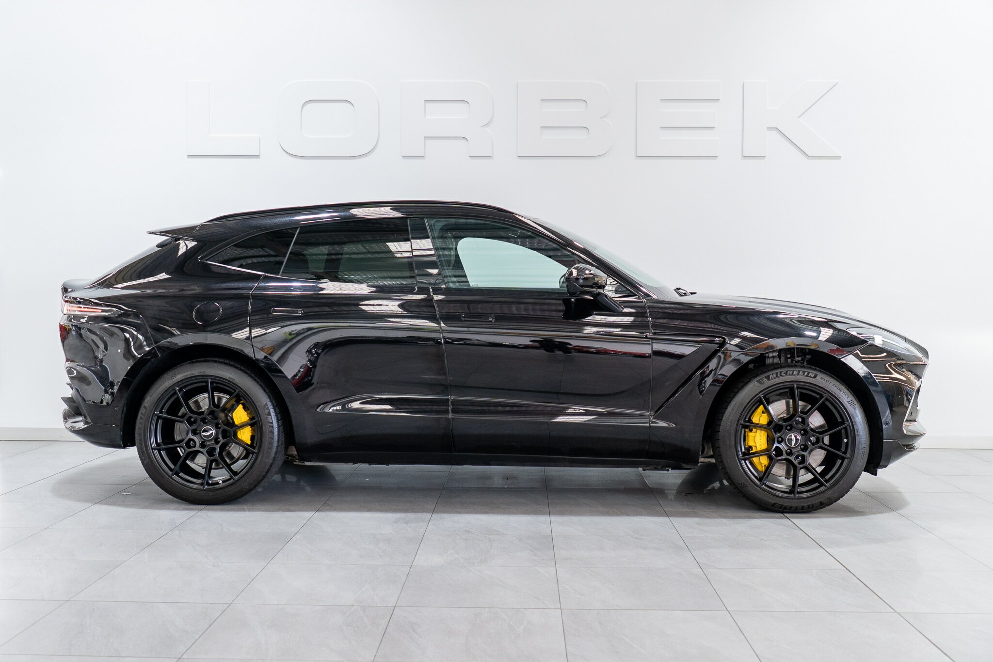 2021 ASTON MARTIN DBX MY21 9 SP AUTOMATIC 5D WAGON