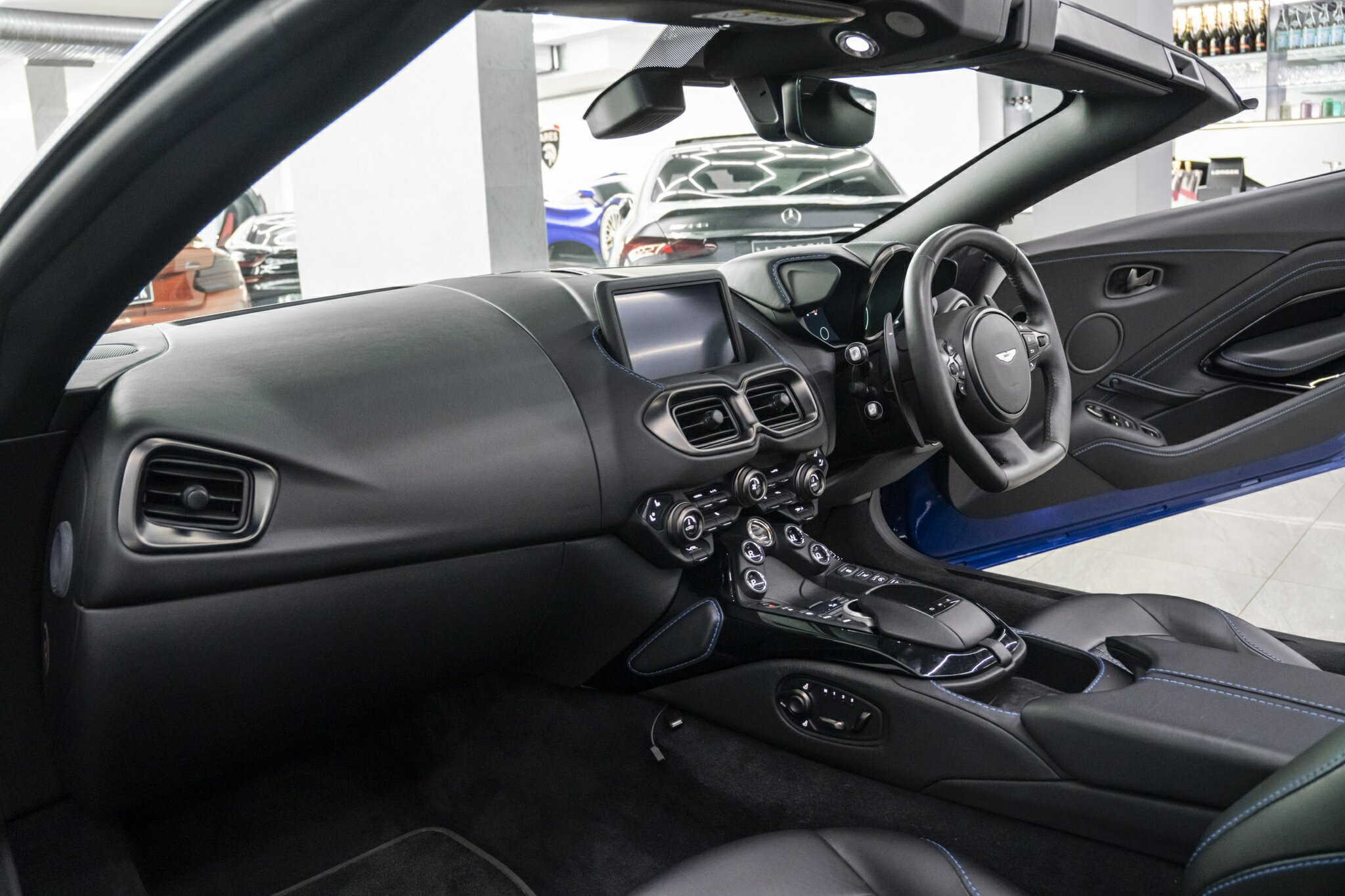 2021 ASTON MARTIN VANTAGE MY21 VOLANTE 8 SP AUTOMATIC 2D CONVERTIBLE