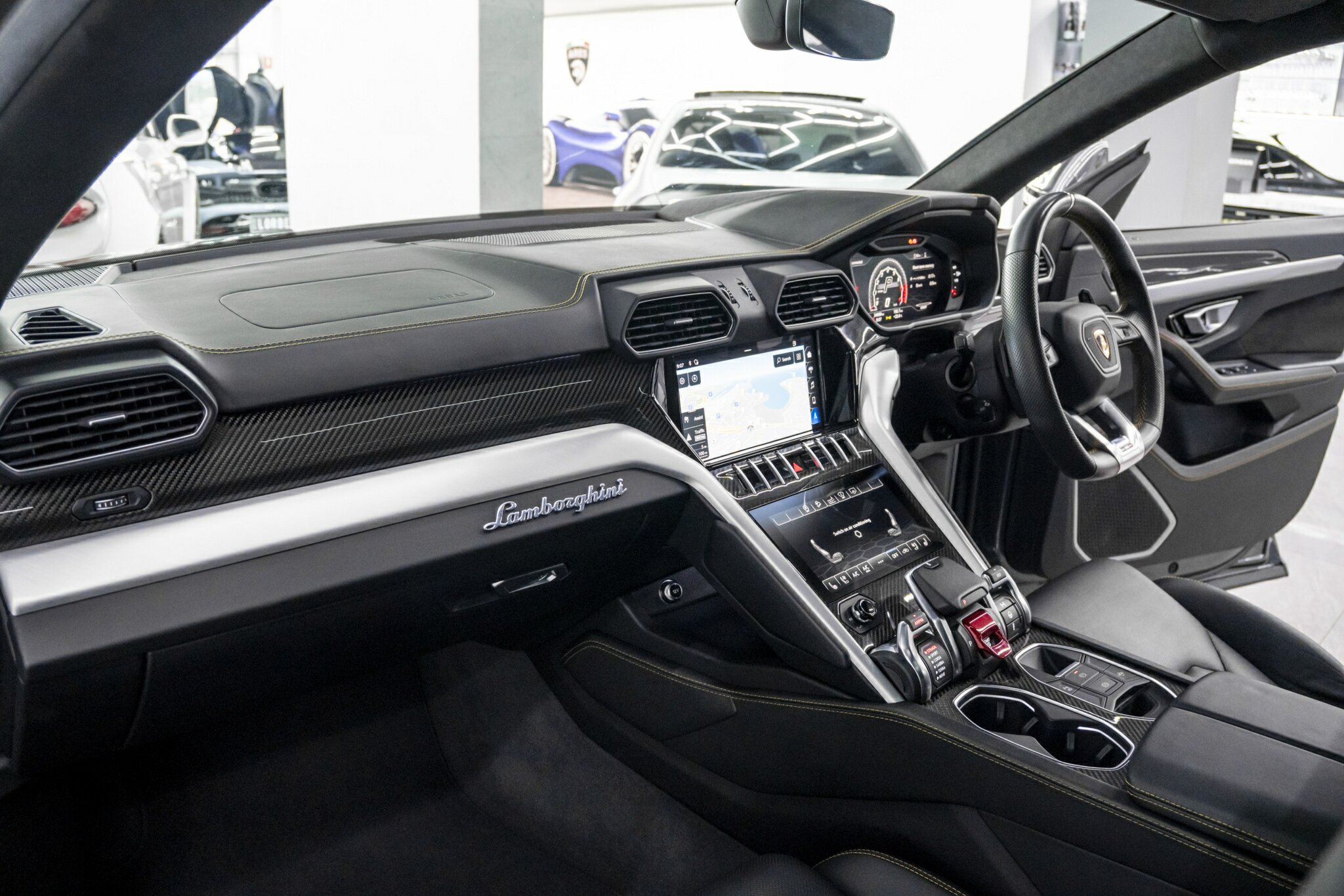 2020 LAMBORGHINI URUS 636 MY19 5 SEAT 8 SP AUTOMATIC 4D WAGON