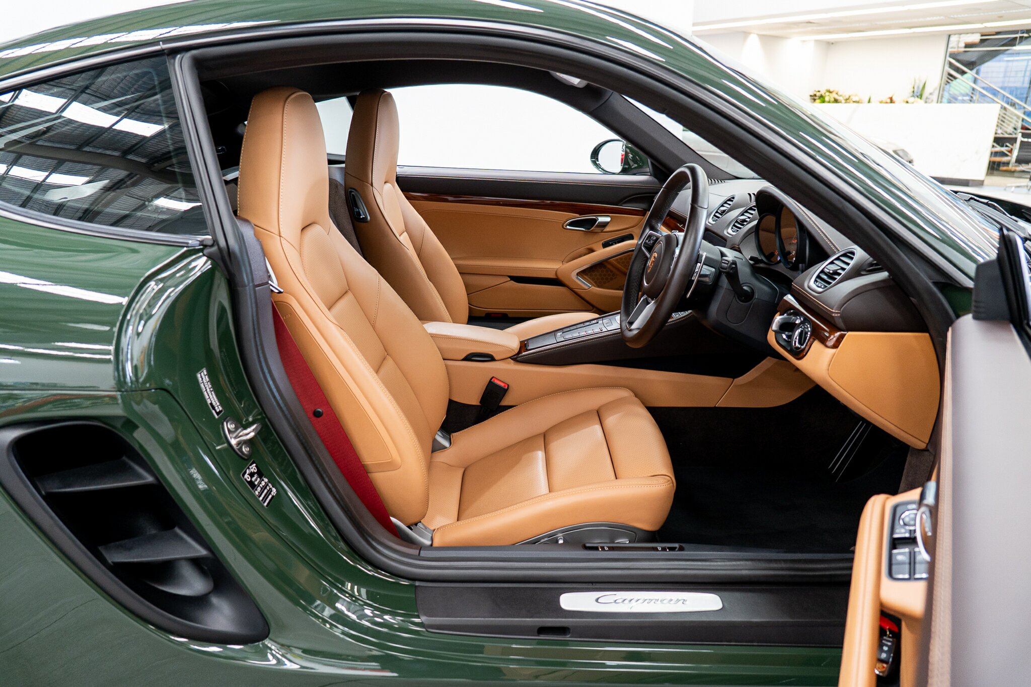 2022 PORSCHE 718 982 MY22 CAYMAN 7 SP AUTO DUAL CLUTCH SEDAN