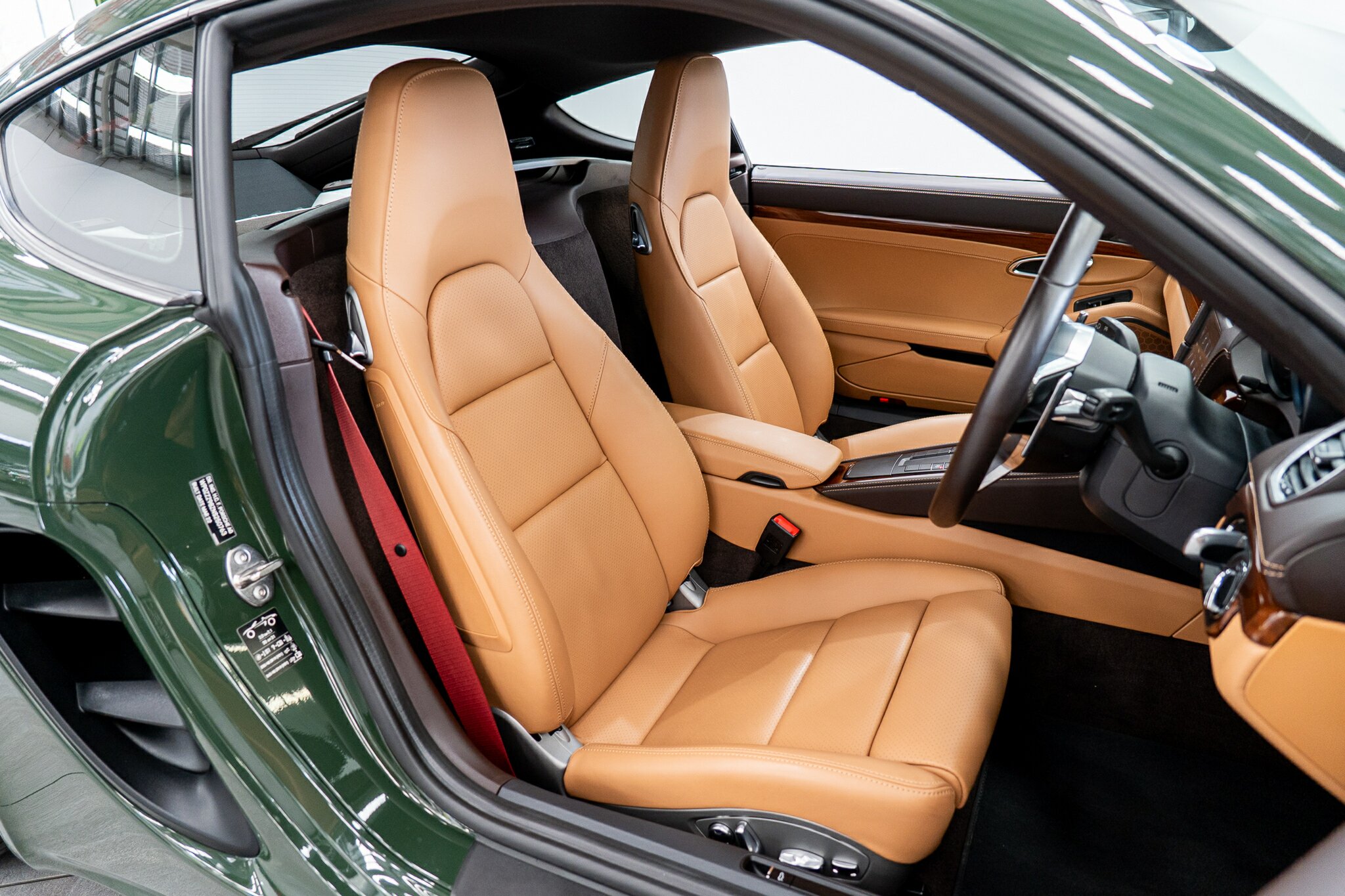 2022 PORSCHE 718 982 MY22 CAYMAN 7 SP AUTO DUAL CLUTCH SEDAN
