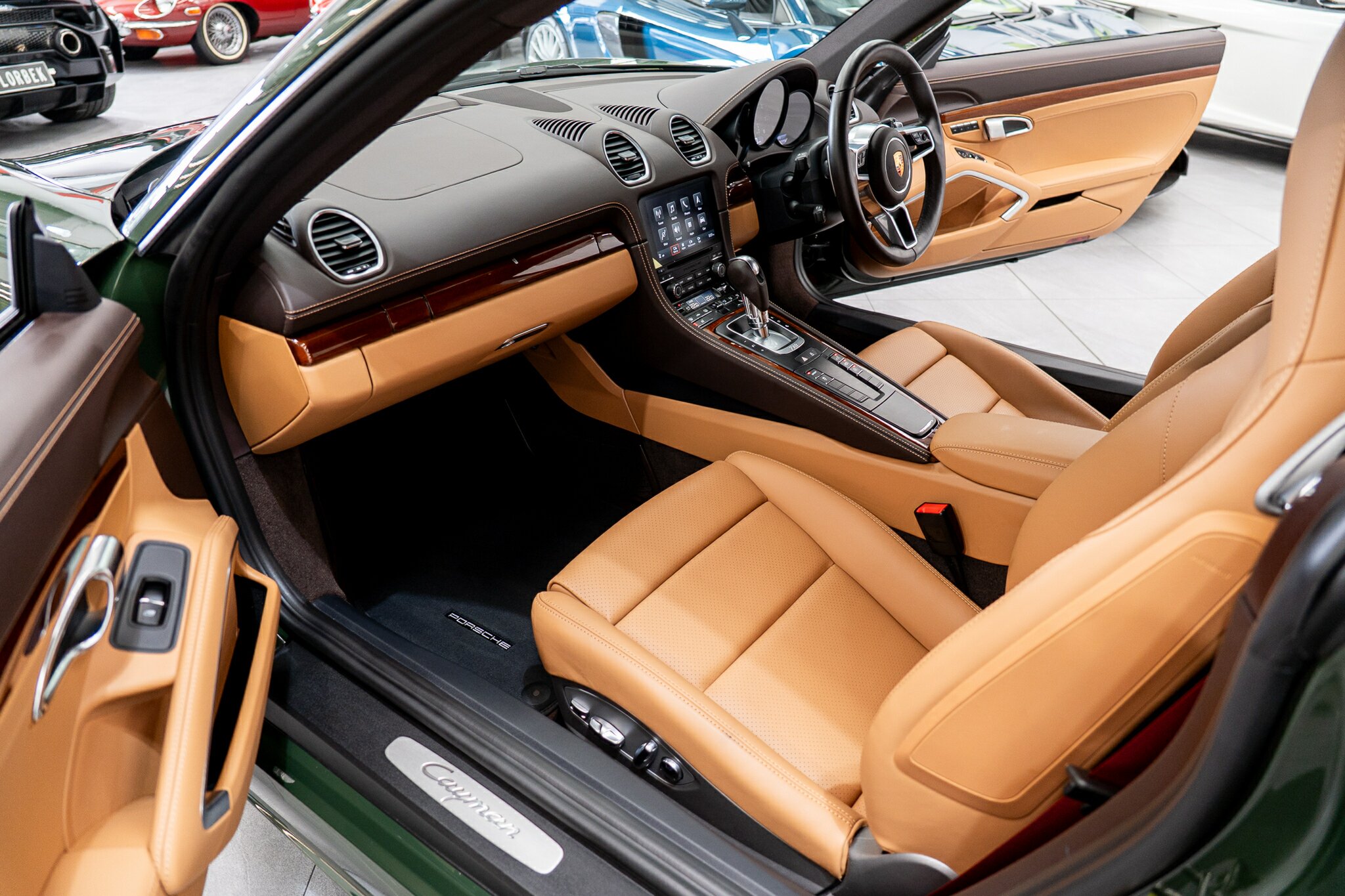 2022 PORSCHE 718 982 MY22 CAYMAN 7 SP AUTO DUAL CLUTCH SEDAN