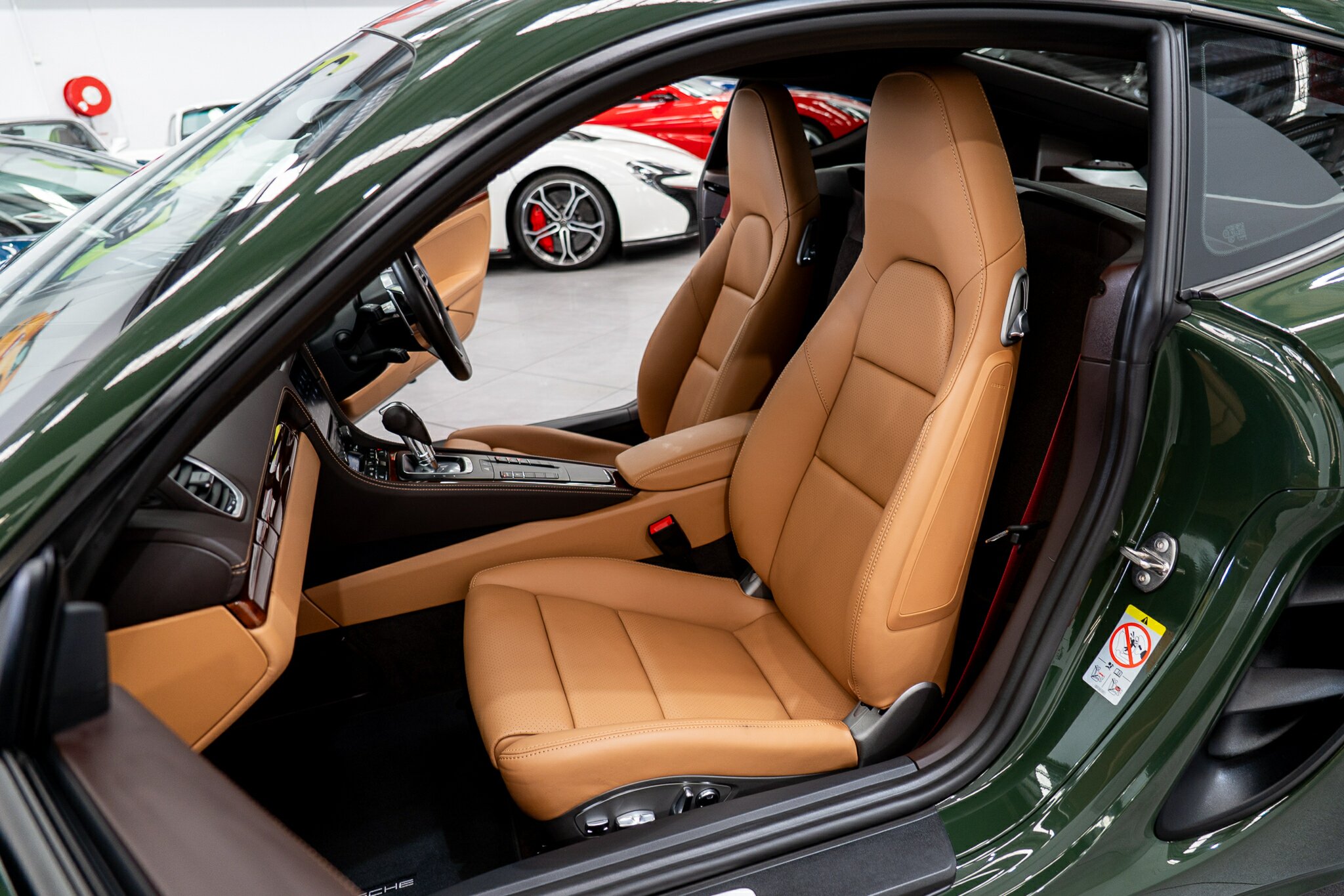 2022 PORSCHE 718 982 MY22 CAYMAN 7 SP AUTO DUAL CLUTCH SEDAN