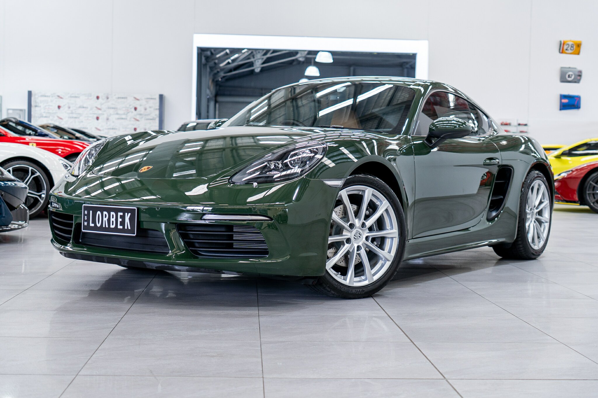 2022 PORSCHE 718 982 MY22 CAYMAN 7 SP AUTO DUAL CLUTCH SEDAN