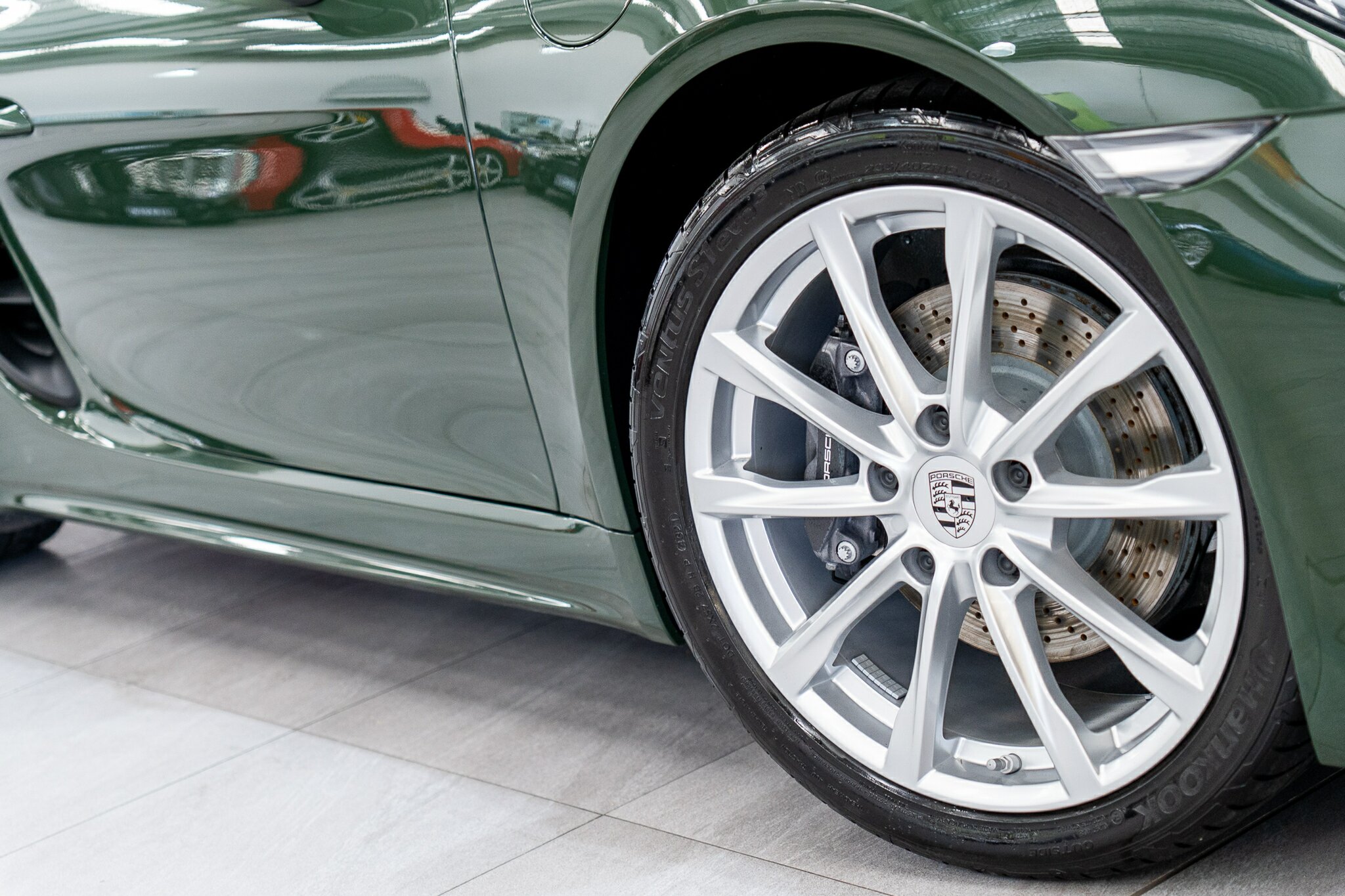 2022 PORSCHE 718 982 MY22 CAYMAN 7 SP AUTO DUAL CLUTCH SEDAN