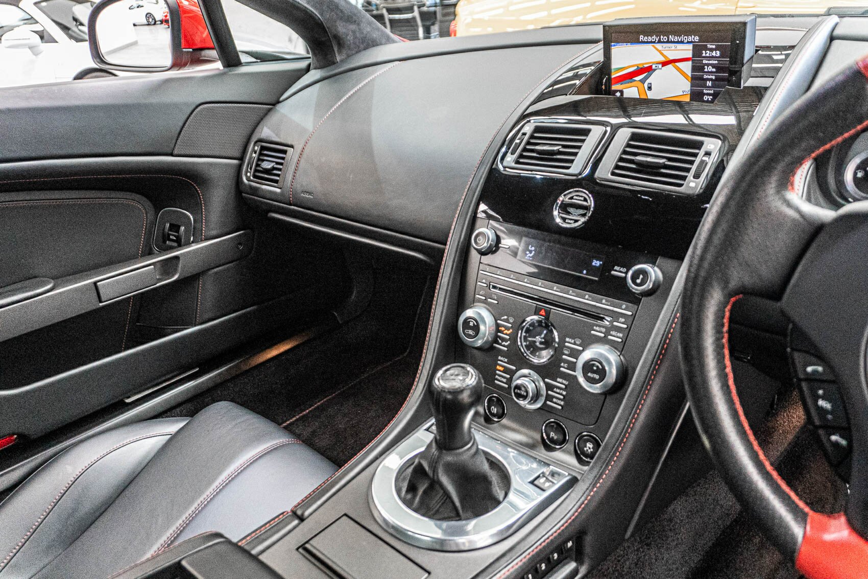 2013 ASTON MARTIN V8 MY14 VANTAGE 6 SP MANUAL SEDAN