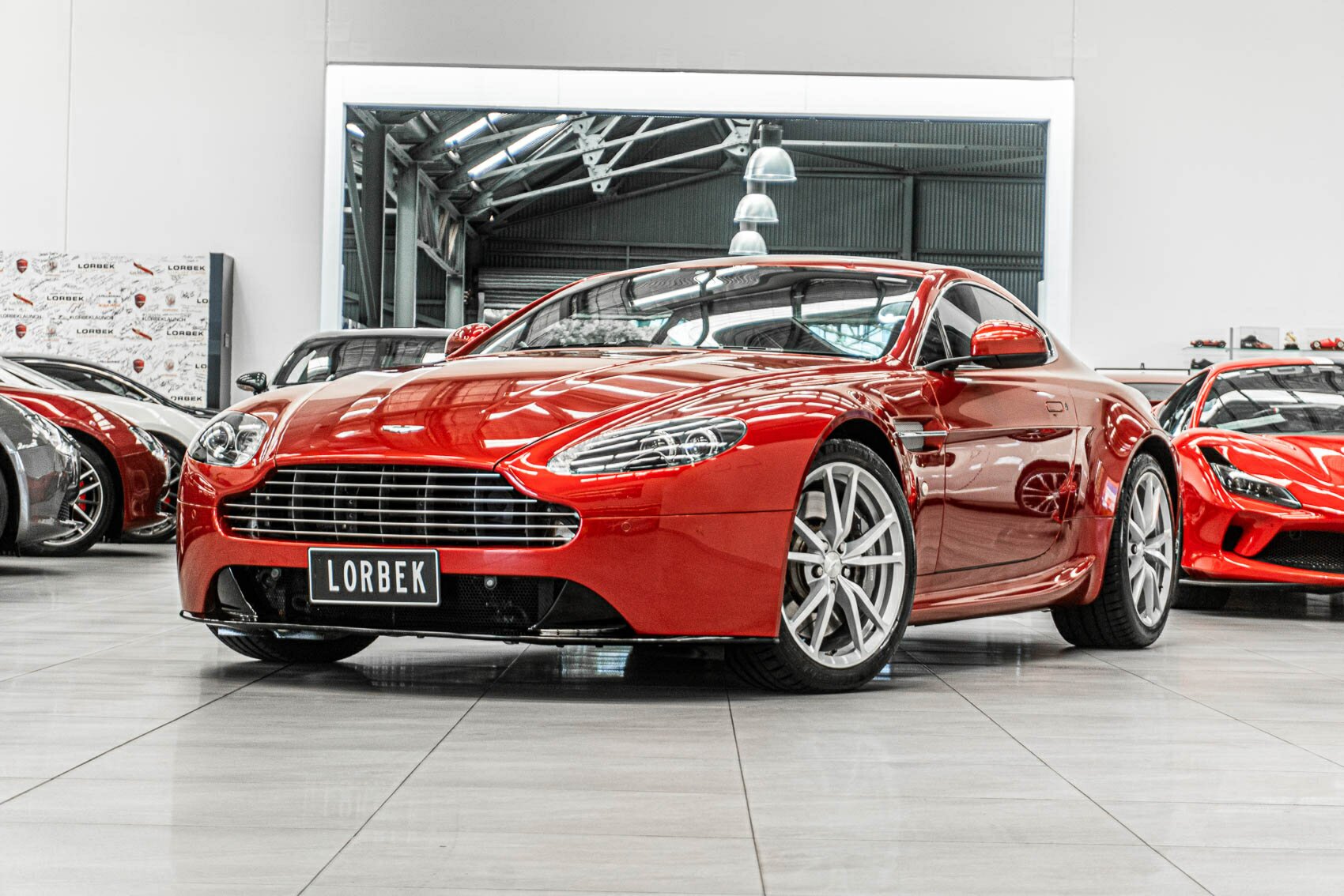 2013 ASTON MARTIN V8 MY14 VANTAGE 6 SP MANUAL SEDAN