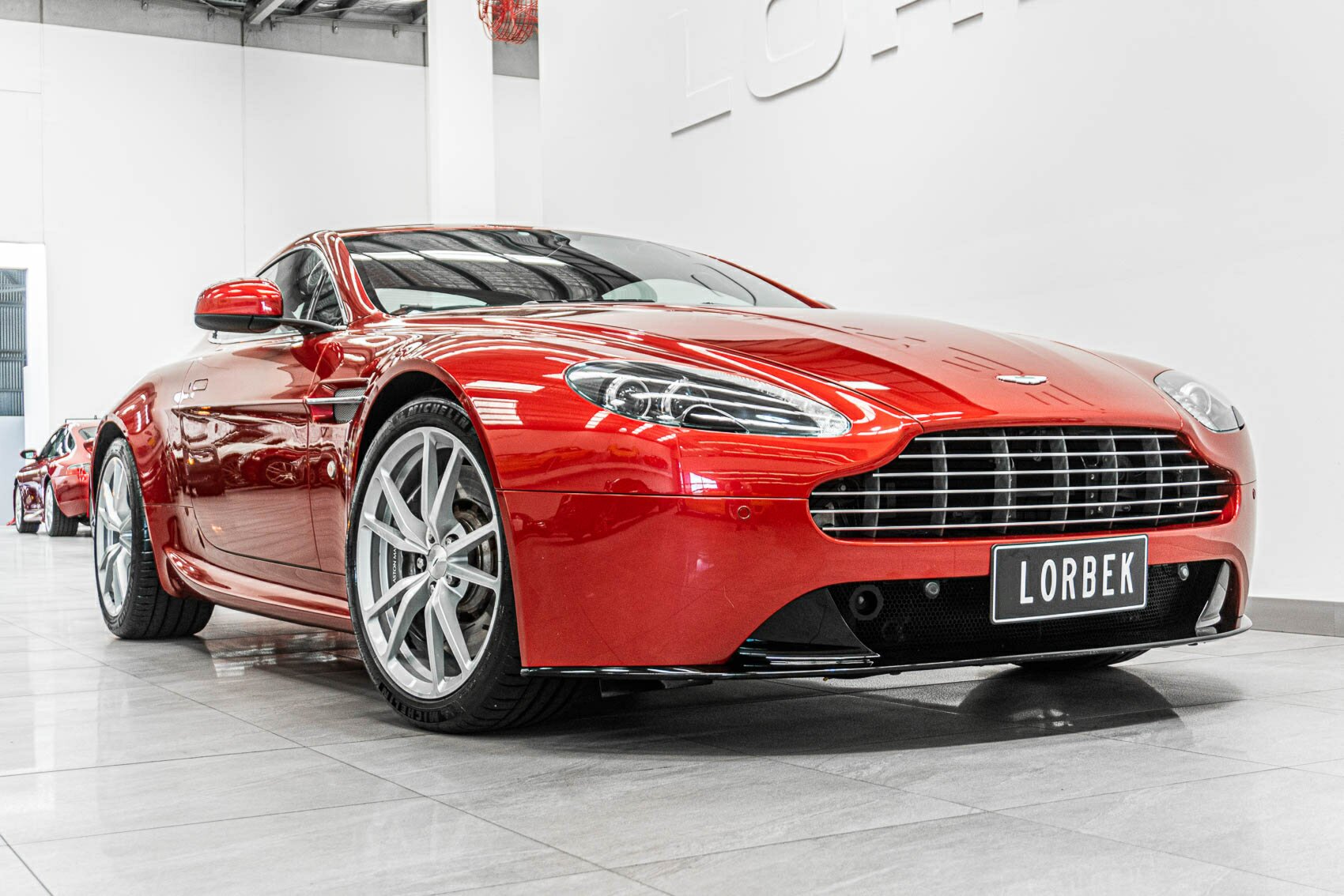 2013 ASTON MARTIN V8 MY14 VANTAGE 6 SP MANUAL SEDAN