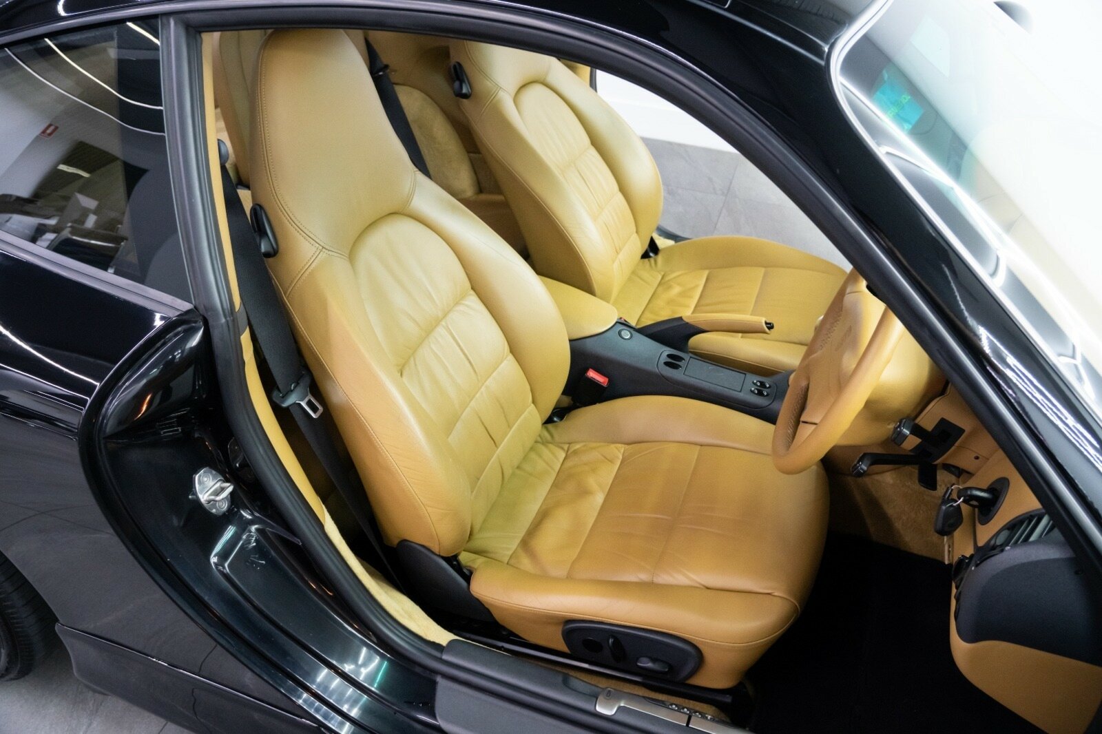 1998 PORSCHE 911 CARRERA 6 SP MANUAL 2D COUPE