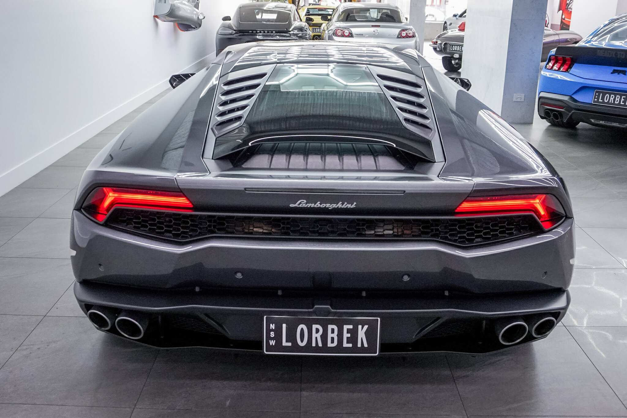 2016 LAMBORGHINI HURACAN 724 LP 610-4 (AWD) 7 SP AUTOMATIC SEDAN