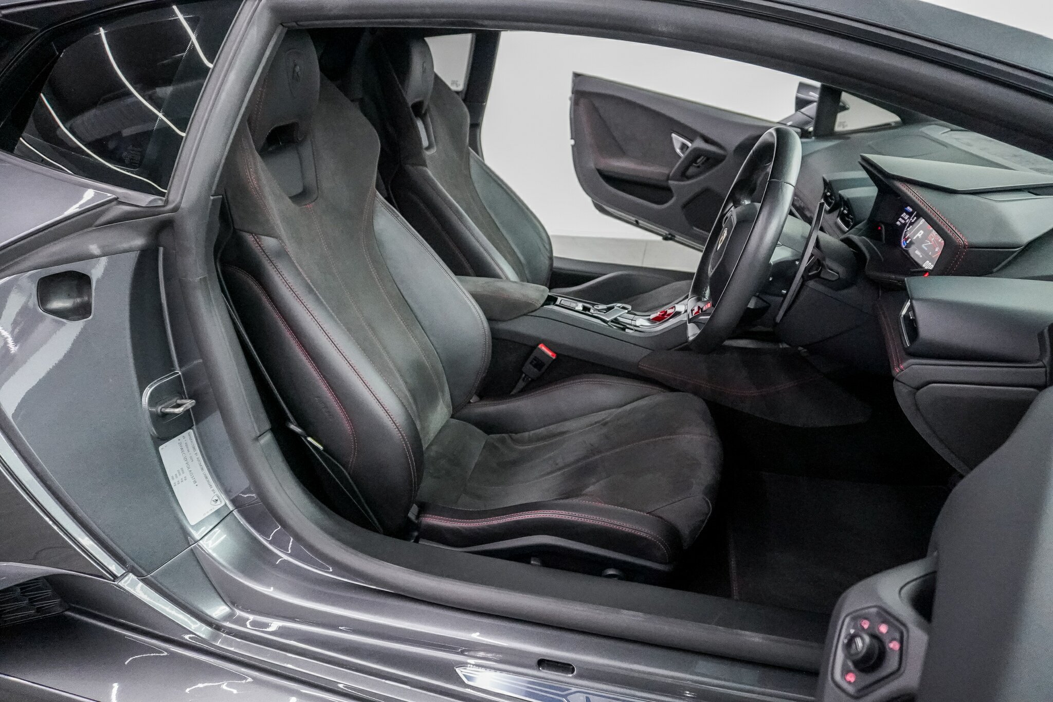 2016 LAMBORGHINI HURACAN 724 LP 610-4 (AWD) 7 SP AUTOMATIC SEDAN