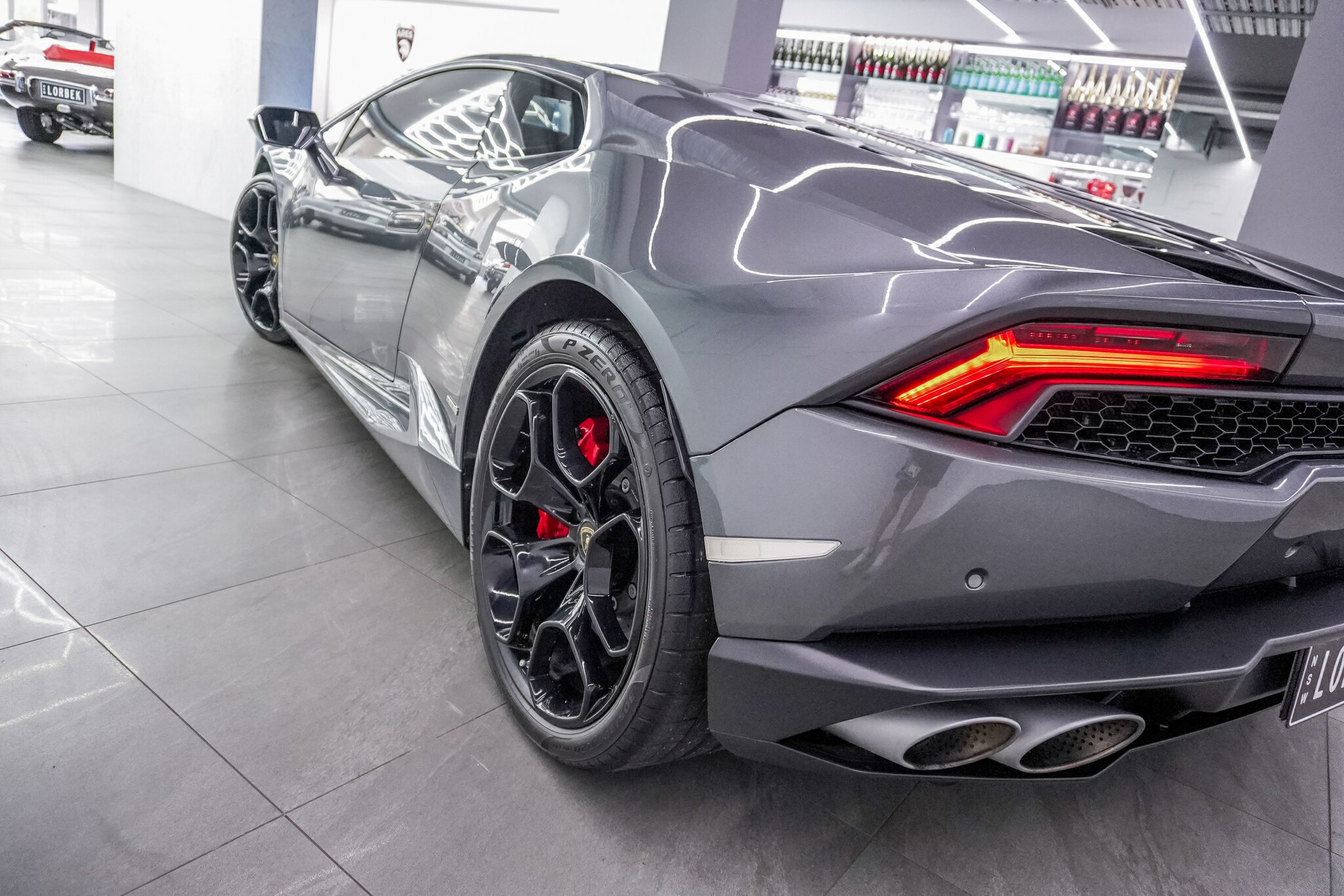 2016 LAMBORGHINI HURACAN 724 LP 610-4 (AWD) 7 SP AUTOMATIC SEDAN