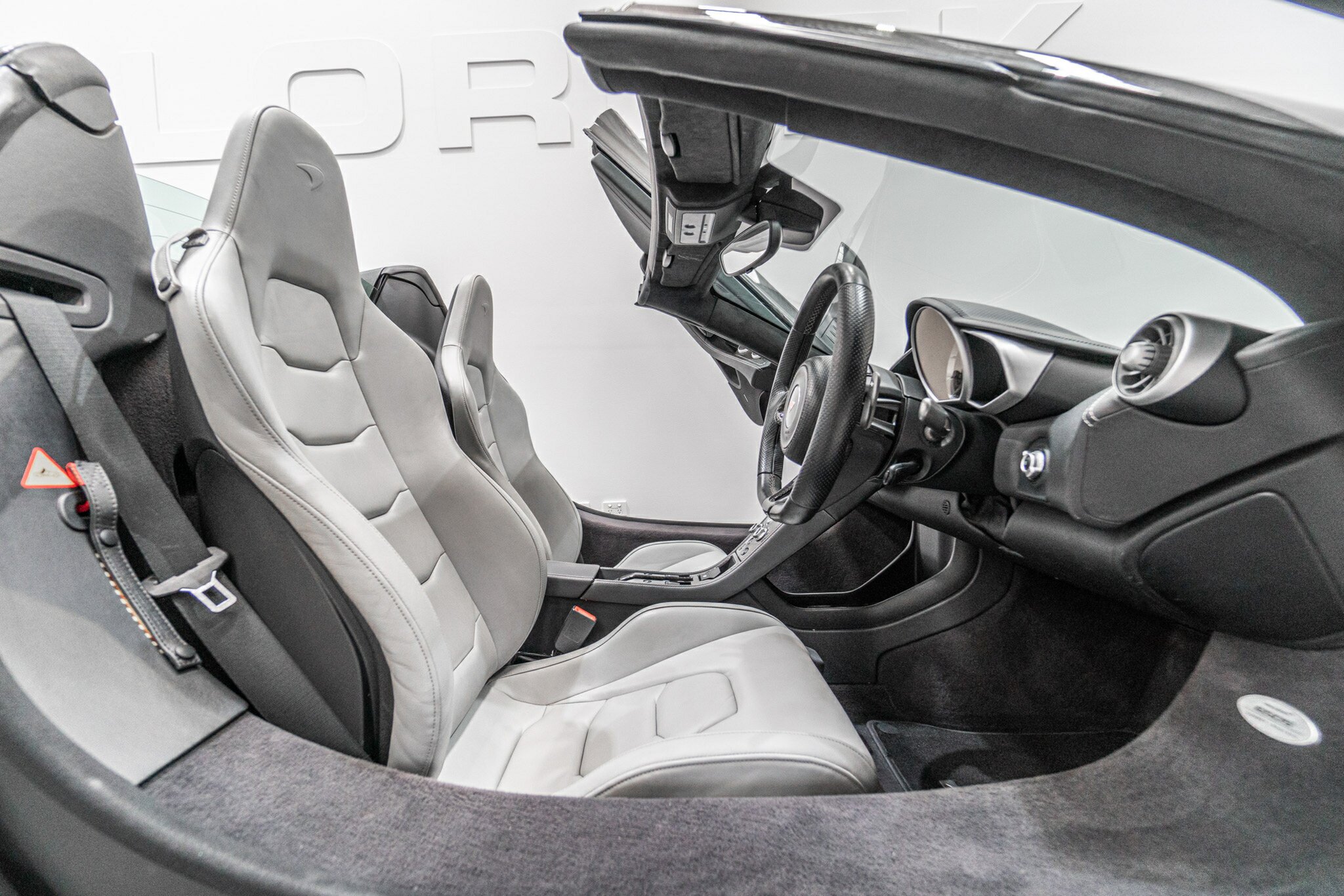 2016 MCLAREN 650S 7 SP AUTOMATIC 2D CONVERTIBLE
