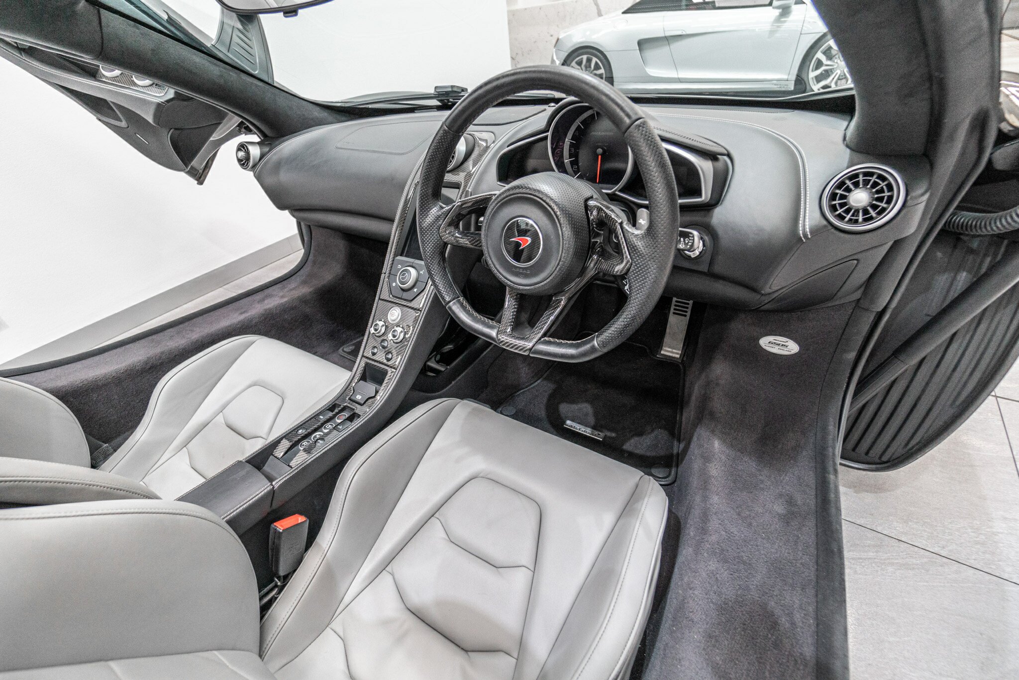 2016 MCLAREN 650S 7 SP AUTOMATIC 2D CONVERTIBLE