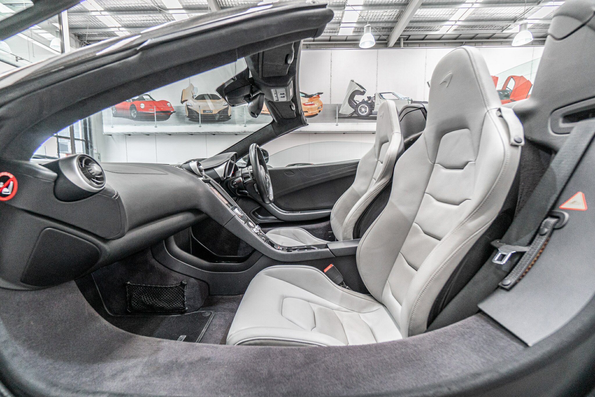 2016 MCLAREN 650S 7 SP AUTOMATIC 2D CONVERTIBLE