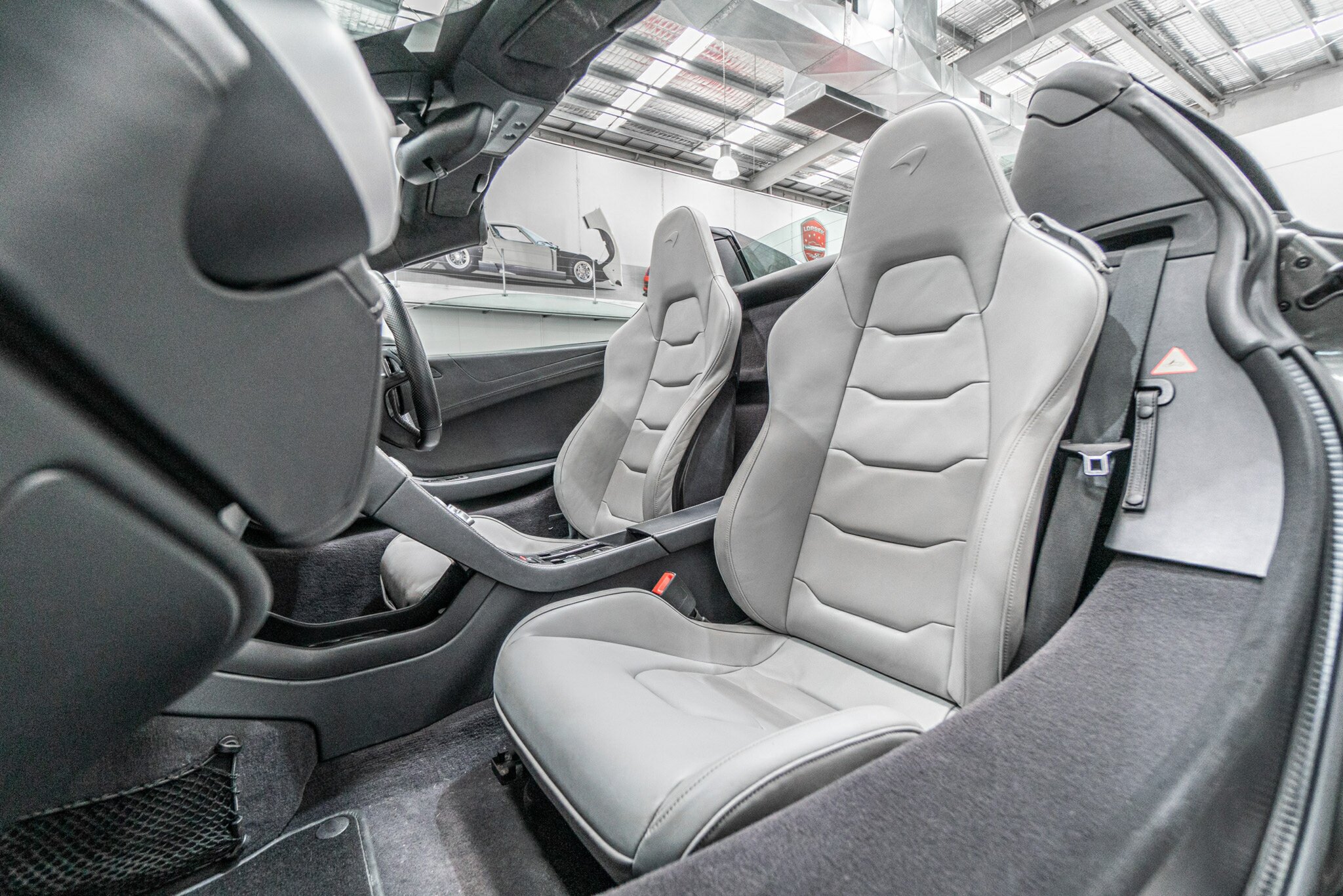 2016 MCLAREN 650S 7 SP AUTOMATIC 2D CONVERTIBLE