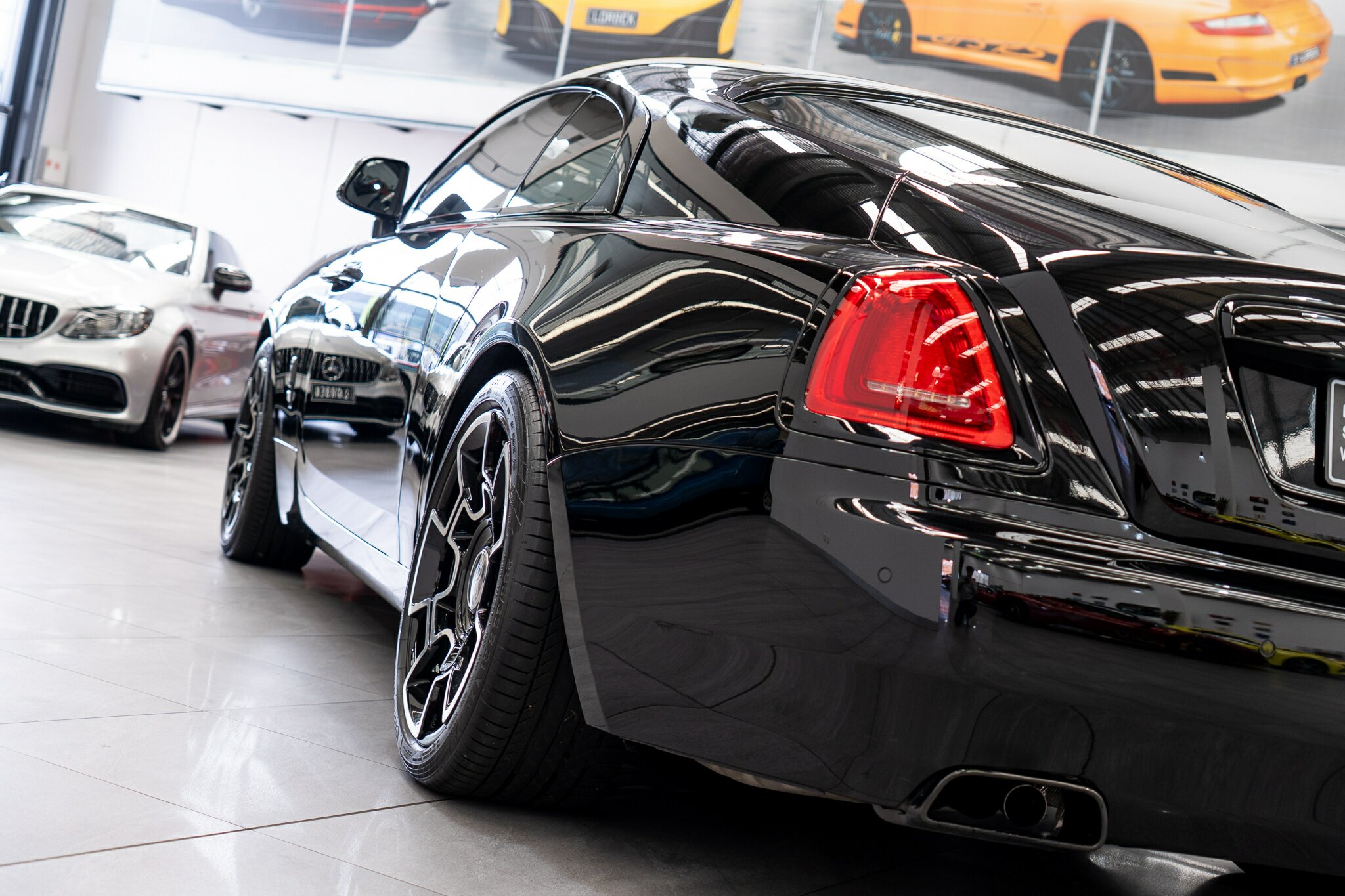2019 ROLLS-ROYCE WRAITH 665C MY20 BLACK BADGE 8 SP AUTOMATIC SEDAN