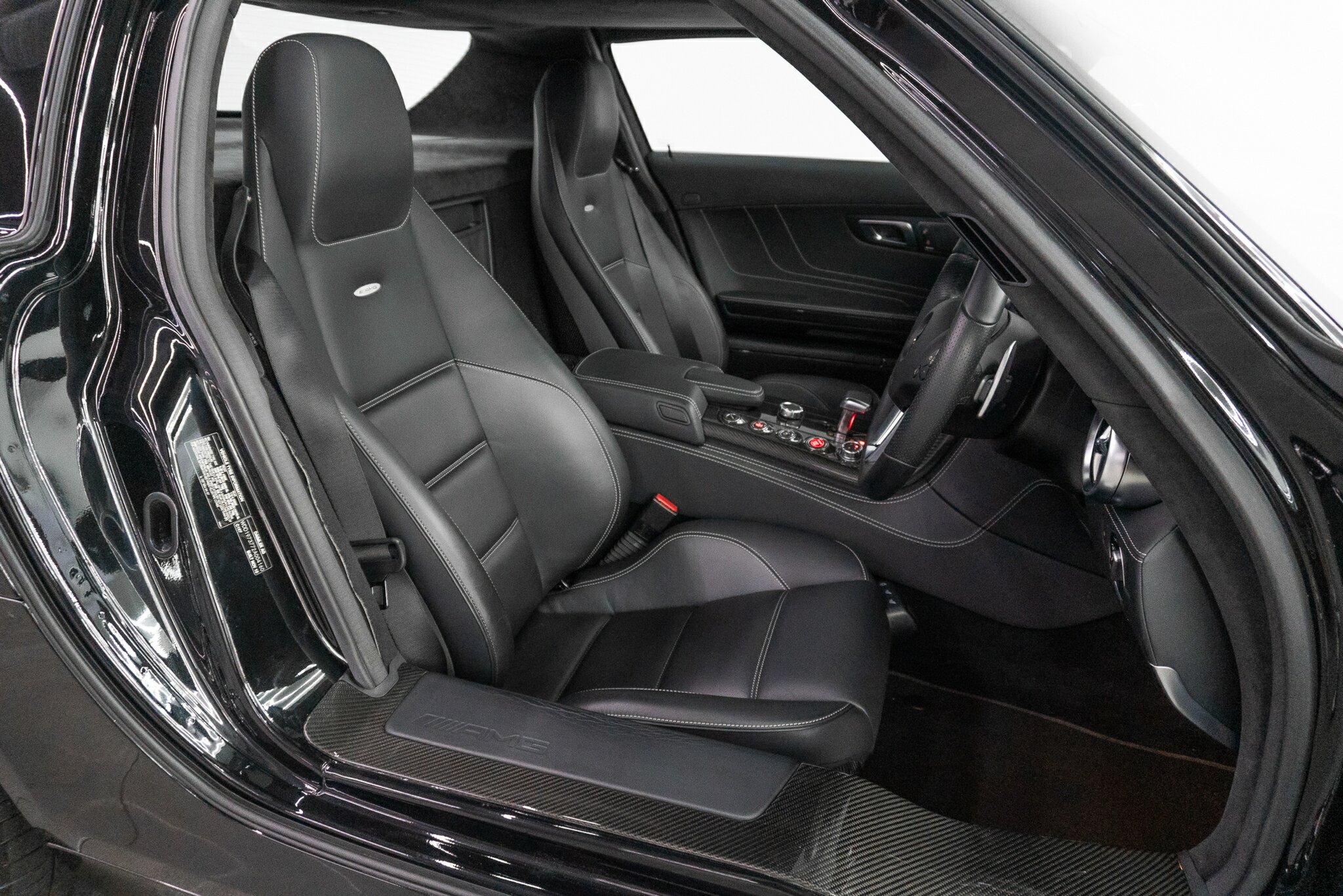 2010 MERCEDES-BENZ SLS 197 AMG 7 SP AUTO DIRECT SHIFT 2D COUPE