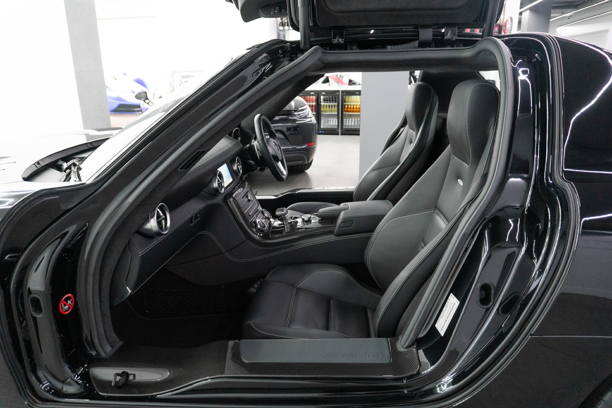 2010 MERCEDES-BENZ SLS 197 AMG 7 SP AUTO DIRECT SHIFT 2D COUPE