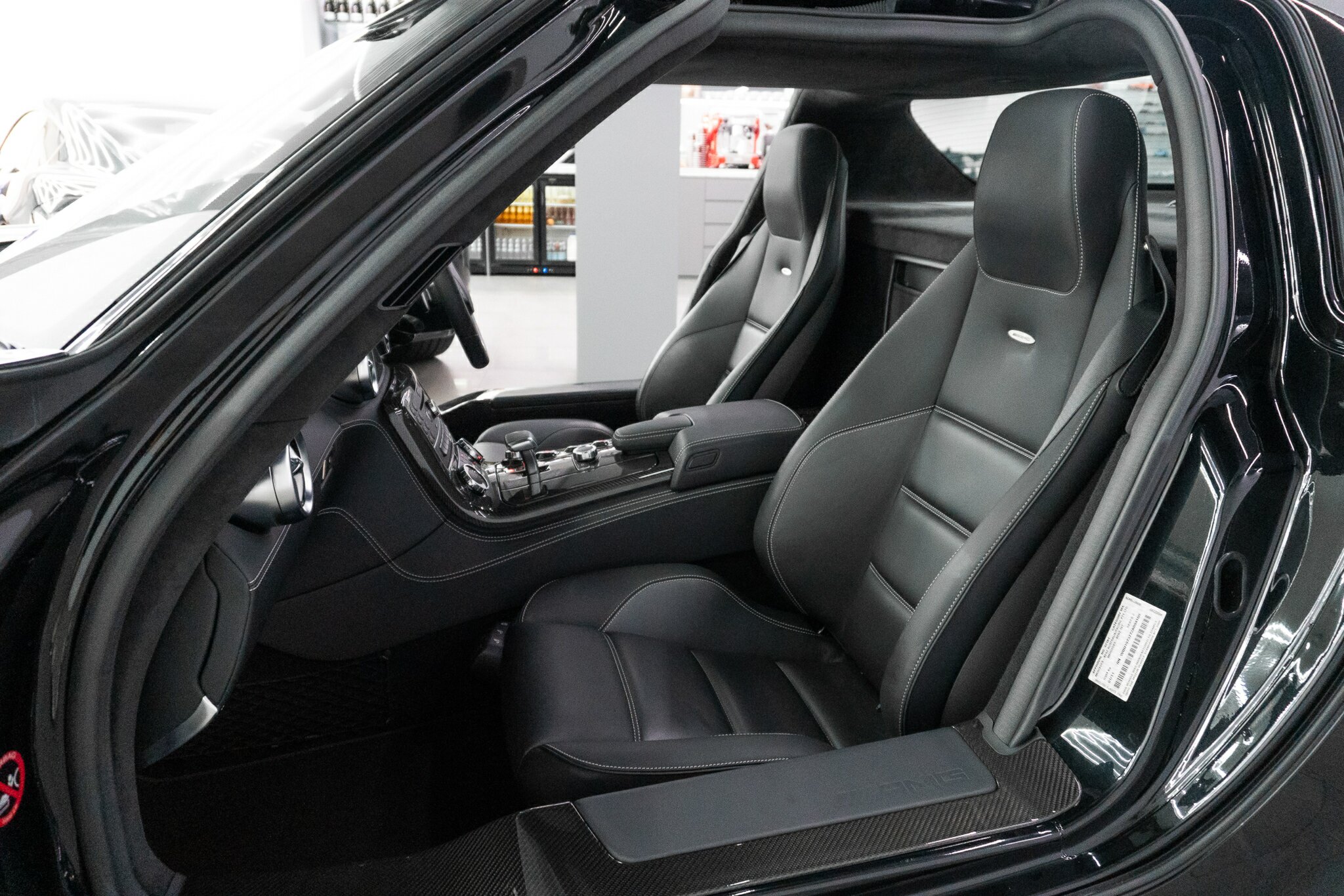 2010 MERCEDES-BENZ SLS 197 AMG 7 SP AUTO DIRECT SHIFT 2D COUPE