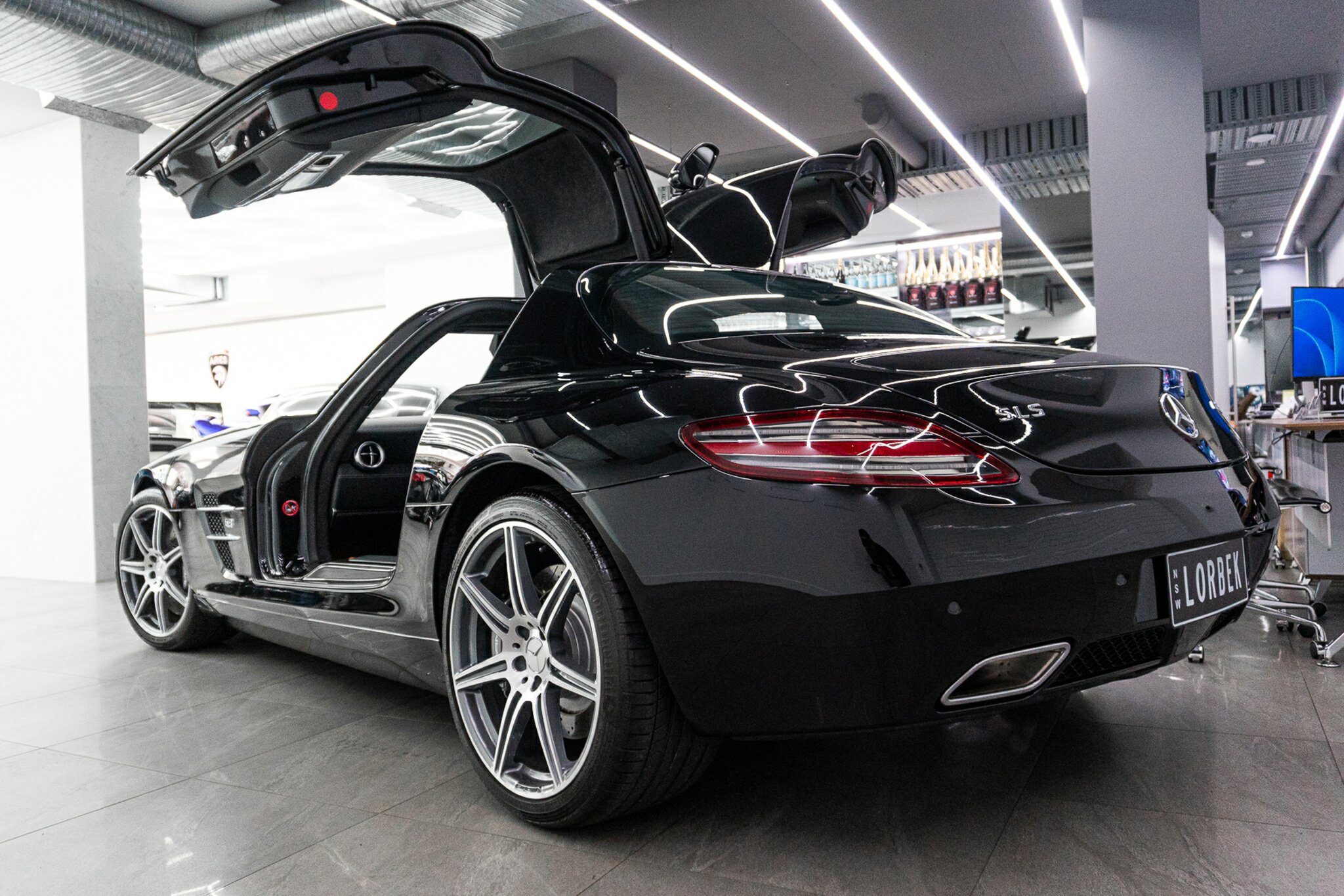 2010 MERCEDES-BENZ SLS 197 AMG 7 SP AUTO DIRECT SHIFT 2D COUPE