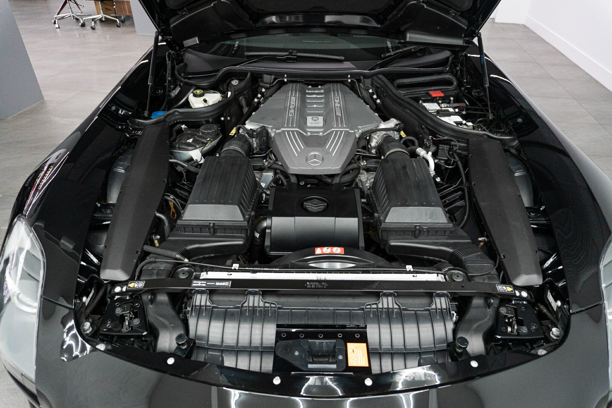 2010 MERCEDES-BENZ SLS 197 AMG 7 SP AUTO DIRECT SHIFT 2D COUPE