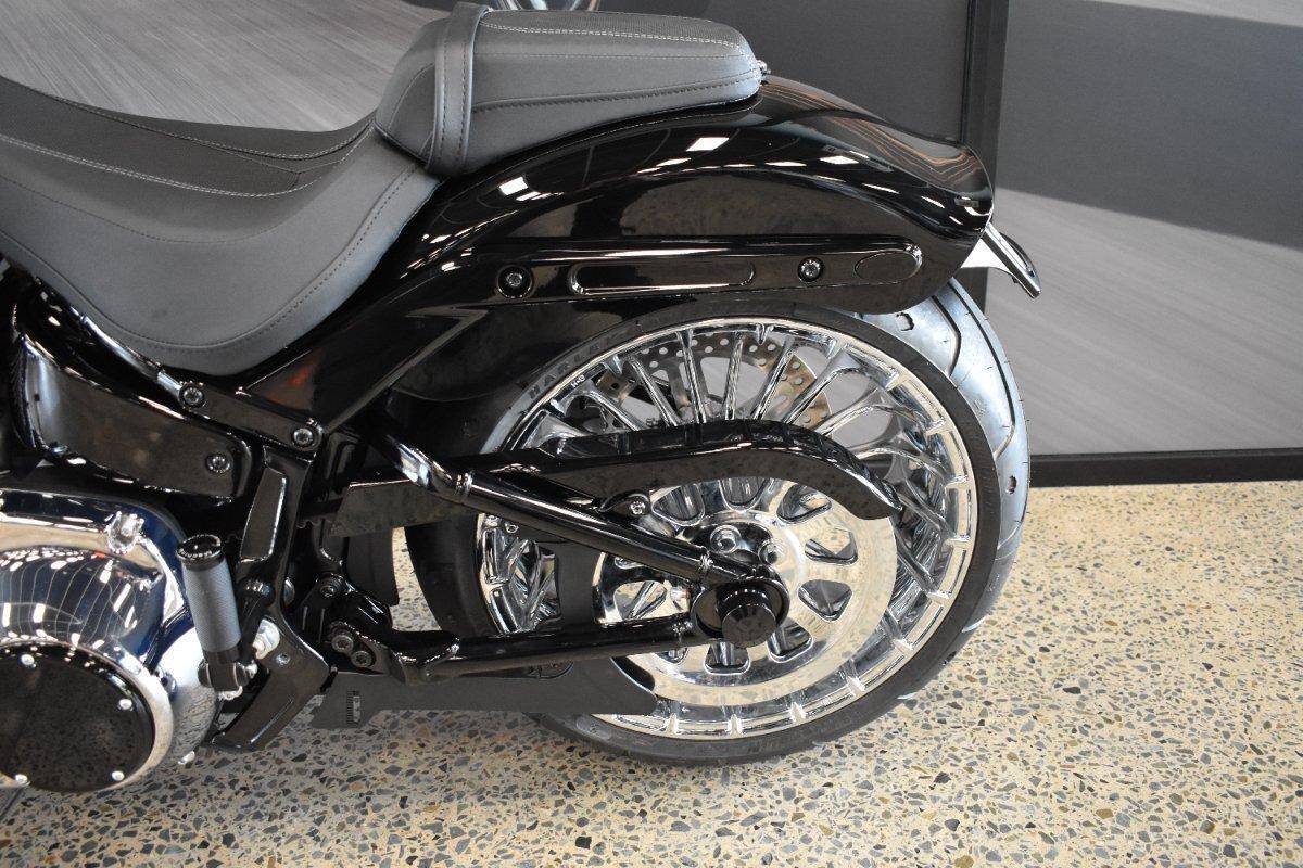 2025 HARLEY-DAVIDSON FXBR BREAKOUT (117) CRUISER