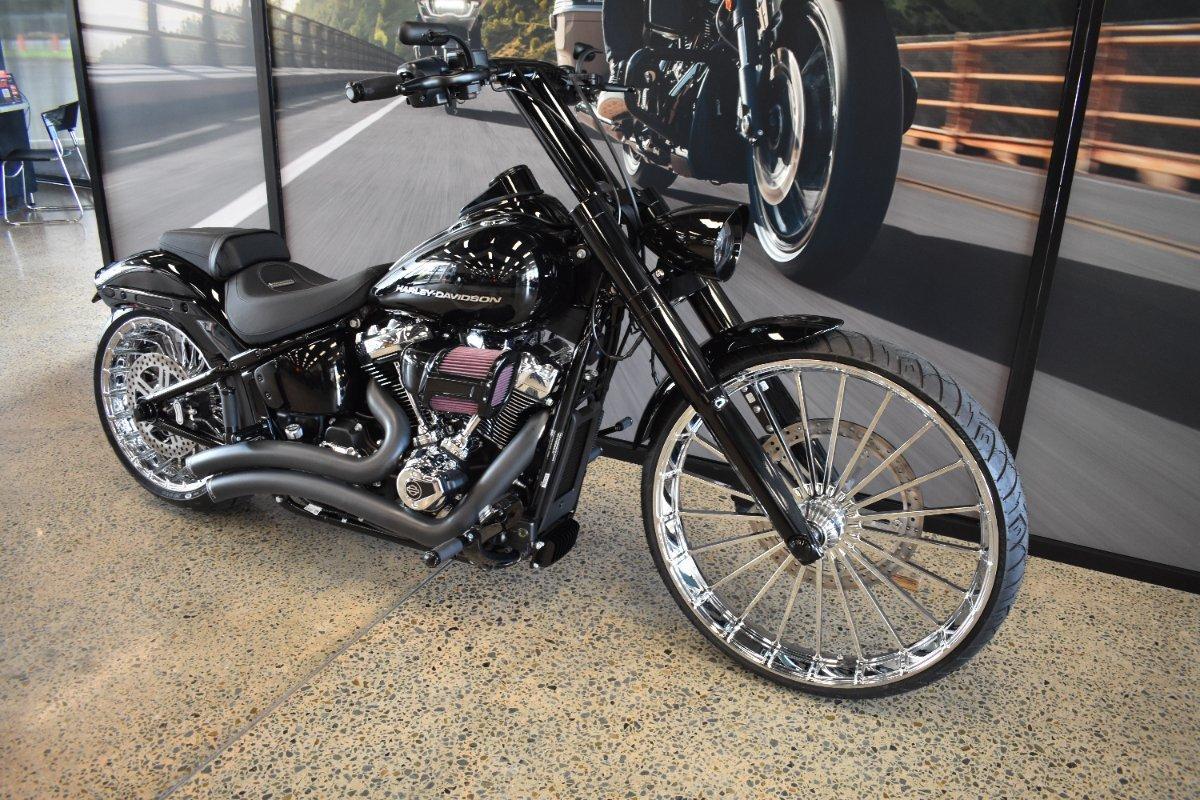 2025 HARLEY-DAVIDSON FXBR BREAKOUT (117) CRUISER