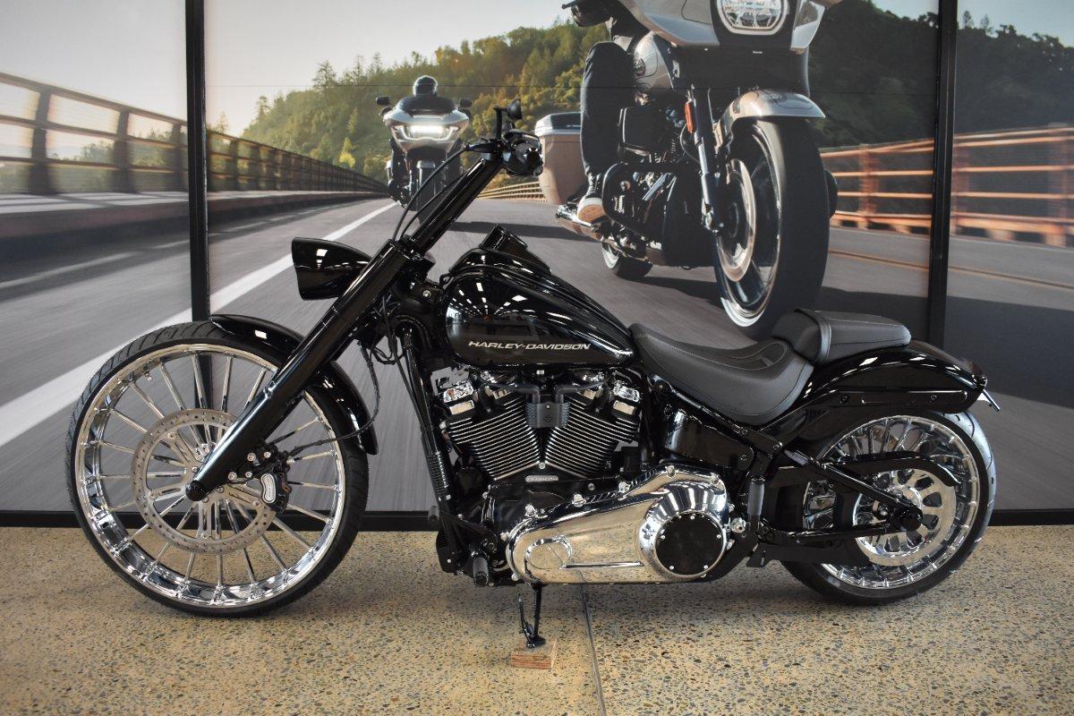 2025 HARLEY-DAVIDSON FXBR BREAKOUT (117) CRUISER