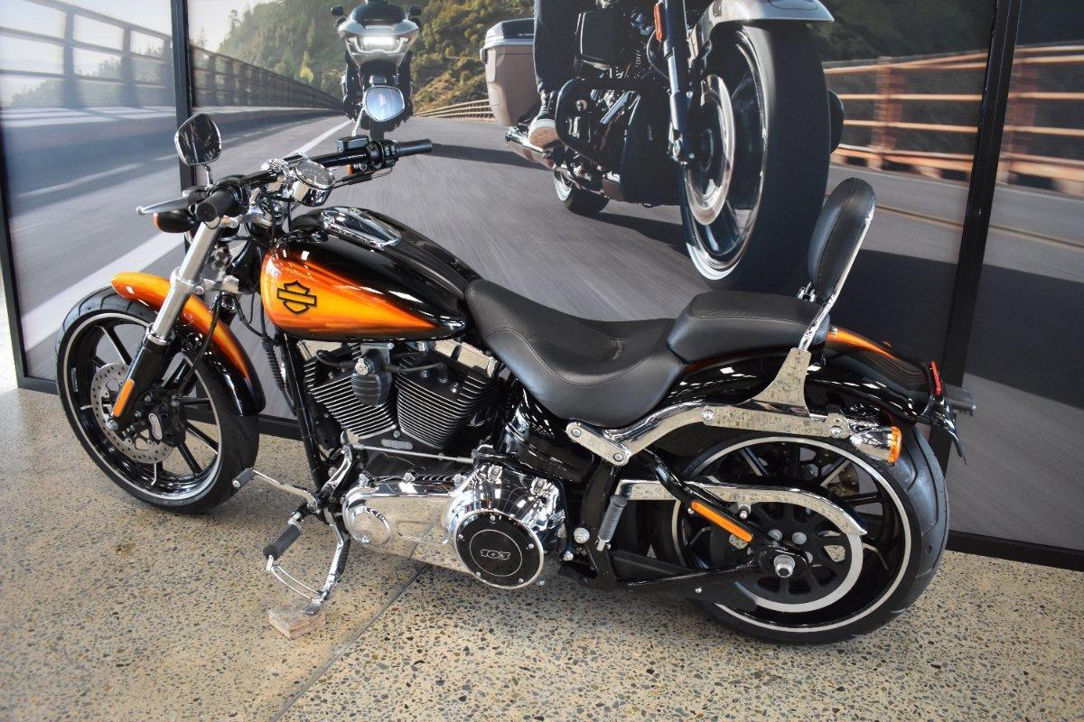 2015 HARLEY-DAVIDSON FXSB SOFTAIL BREAKOUT CRUISER