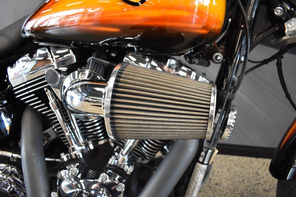 2015 HARLEY-DAVIDSON FXSB SOFTAIL BREAKOUT CRUISER