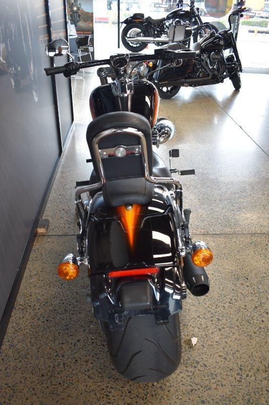 2015 HARLEY-DAVIDSON FXSB SOFTAIL BREAKOUT CRUISER