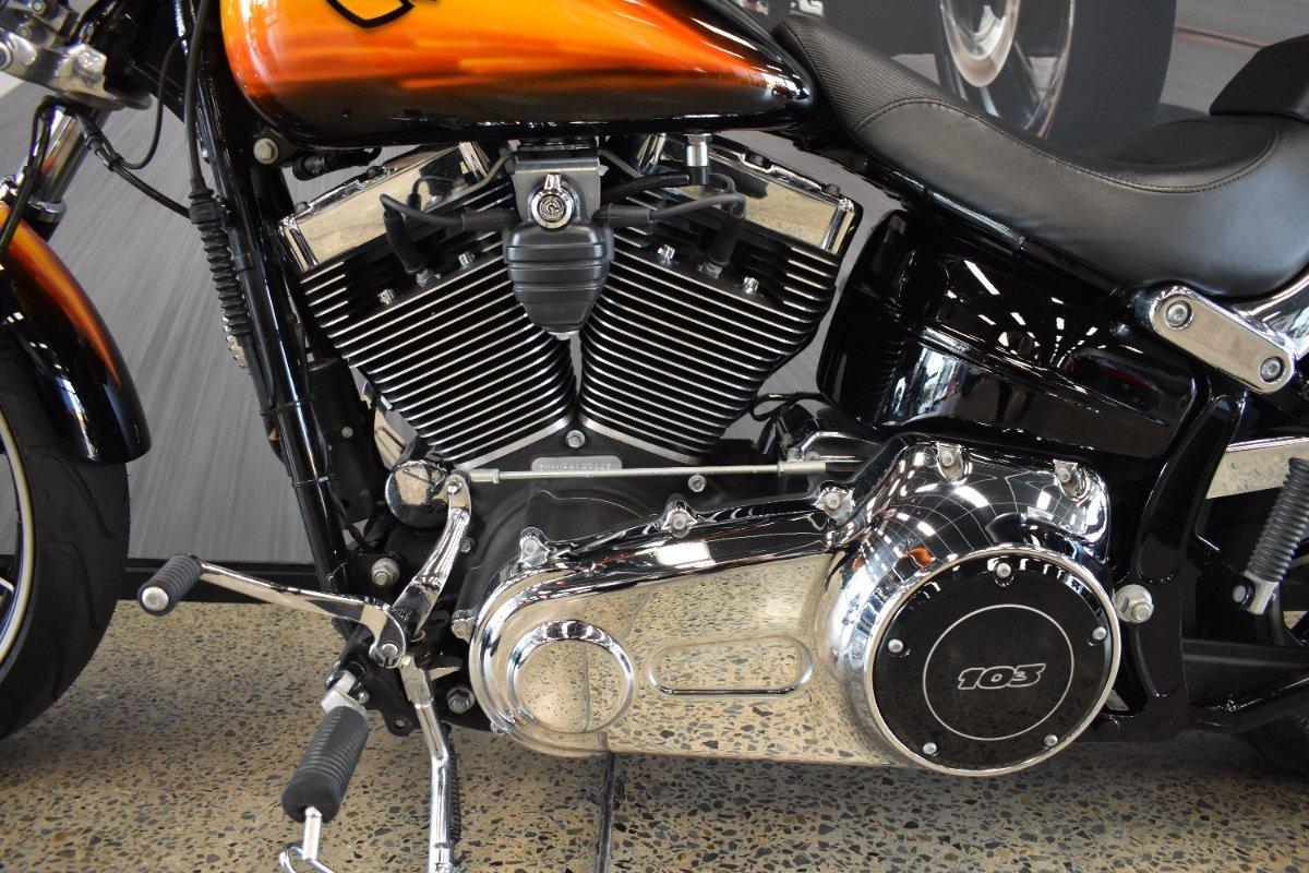 2015 HARLEY-DAVIDSON FXSB SOFTAIL BREAKOUT CRUISER