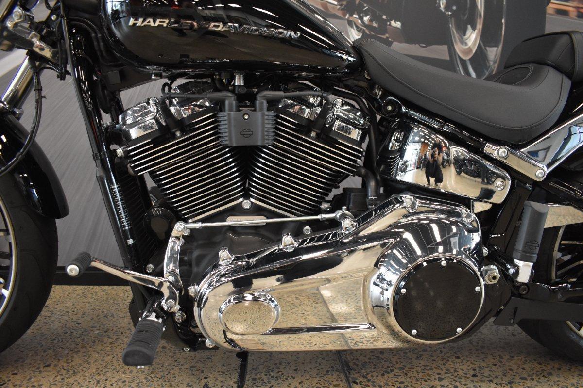 2025 HARLEY-DAVIDSON FXBR BREAKOUT (117) CRUISER