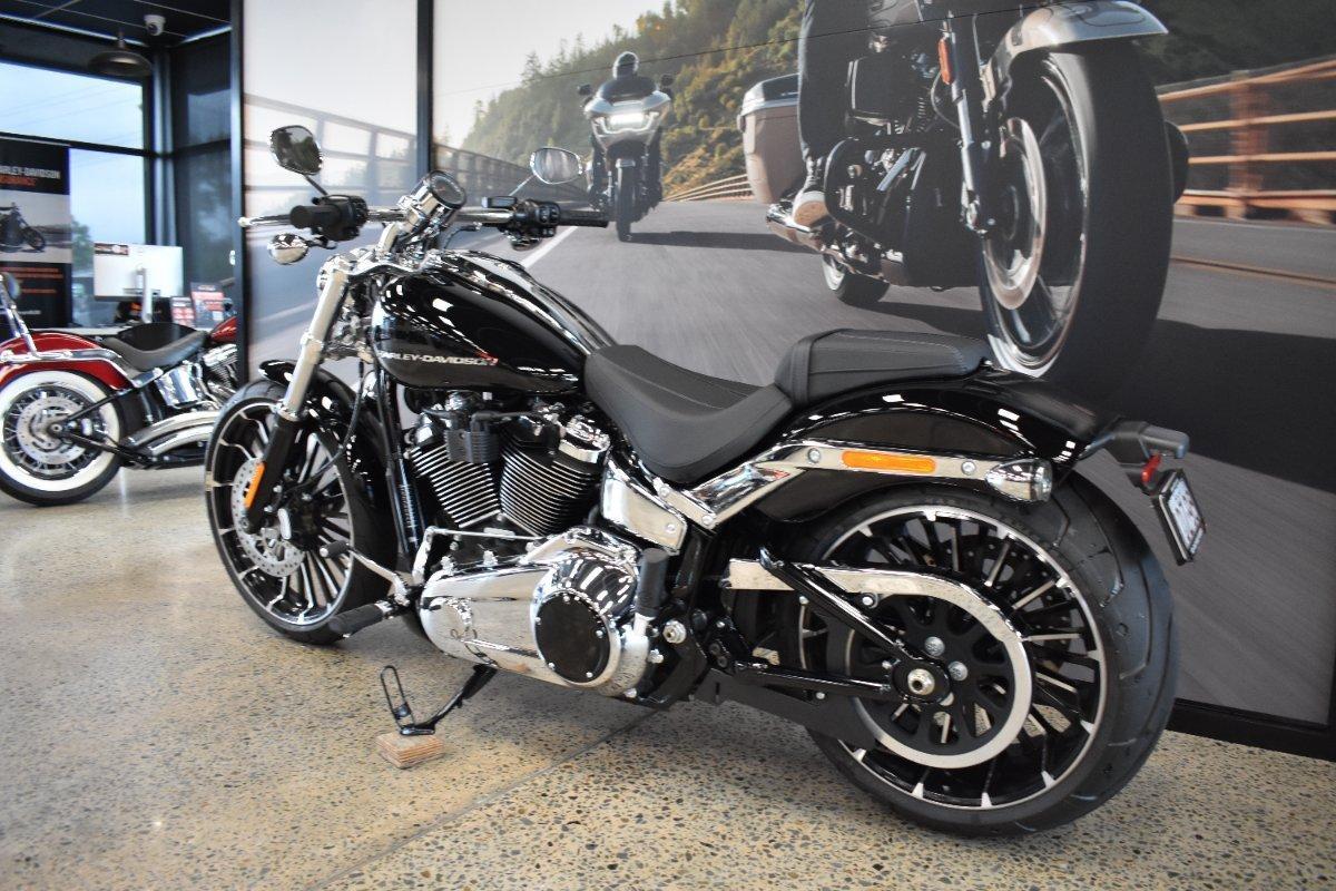 2025 HARLEY-DAVIDSON FXBR BREAKOUT (117) CRUISER