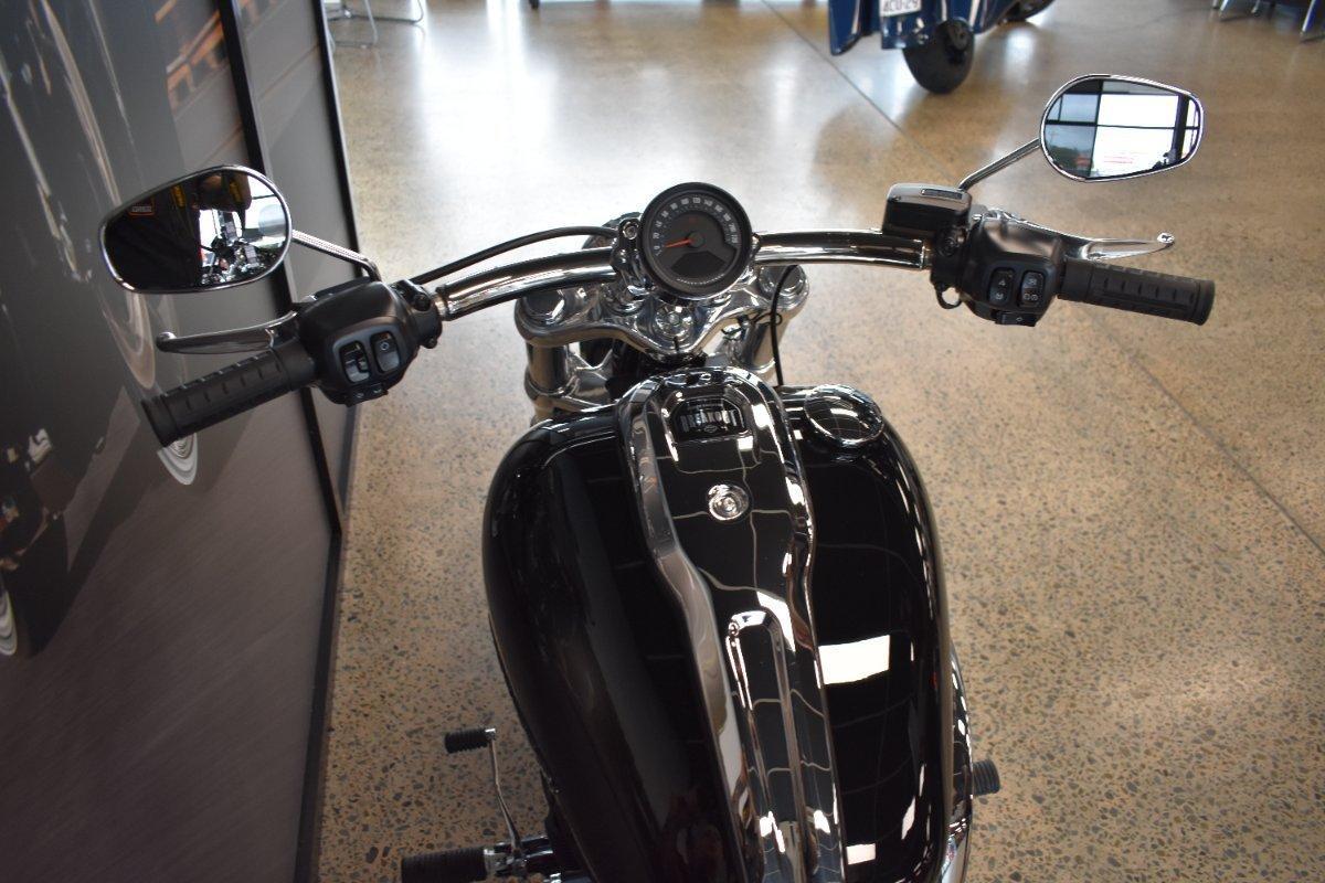 2025 HARLEY-DAVIDSON FXBR BREAKOUT (117) CRUISER