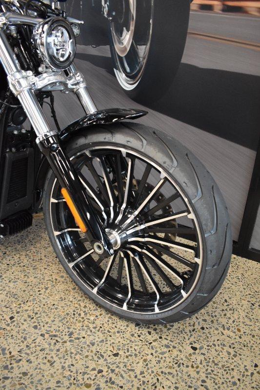 2025 HARLEY-DAVIDSON FXBR BREAKOUT (117) CRUISER
