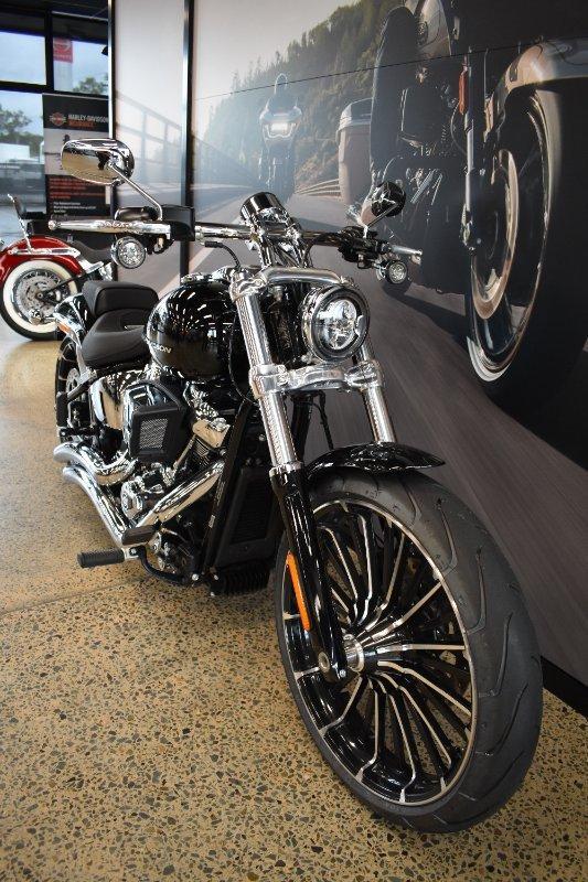 2025 HARLEY-DAVIDSON FXBR BREAKOUT (117) CRUISER